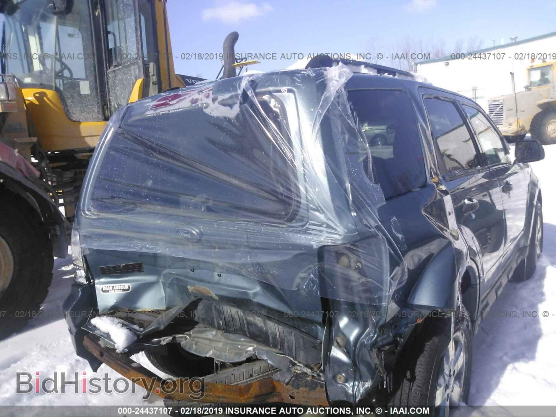 2011 FORD ESCAPE - VIN: 1FMCU0D74BKA55210 - Фото 4