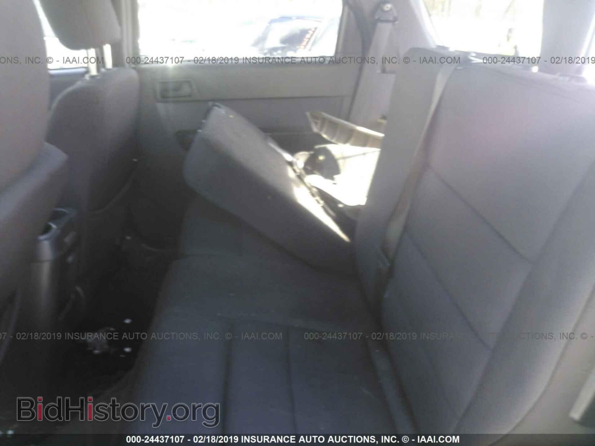 2011 FORD ESCAPE - VIN: 1FMCU0D74BKA55210 - Фото 8