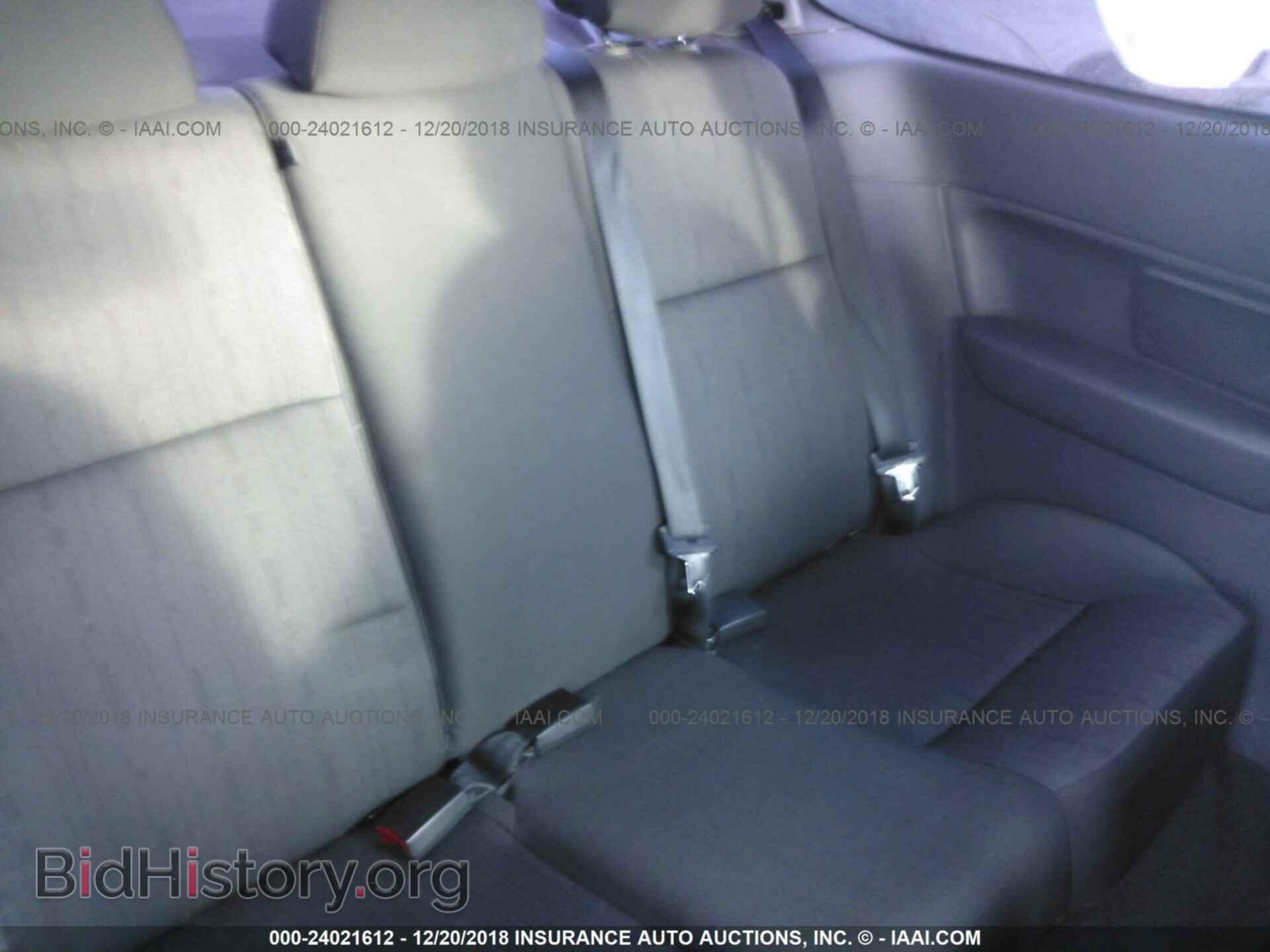 2010 FORD FOCUS - VIN: 1FAHP3CN7AW229352 - Photo 8