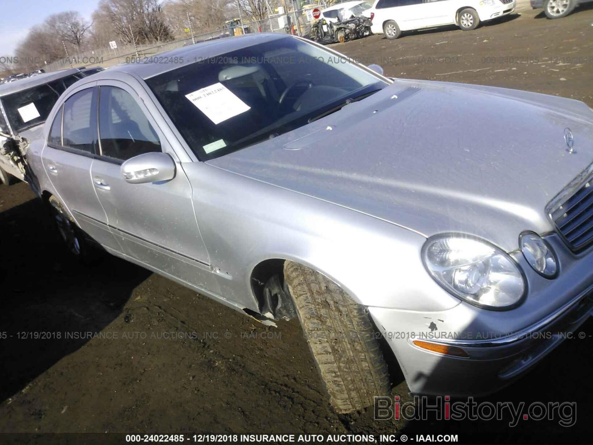 Photo WDBUF82J44X121596 - MERCEDES-BENZ E 2004