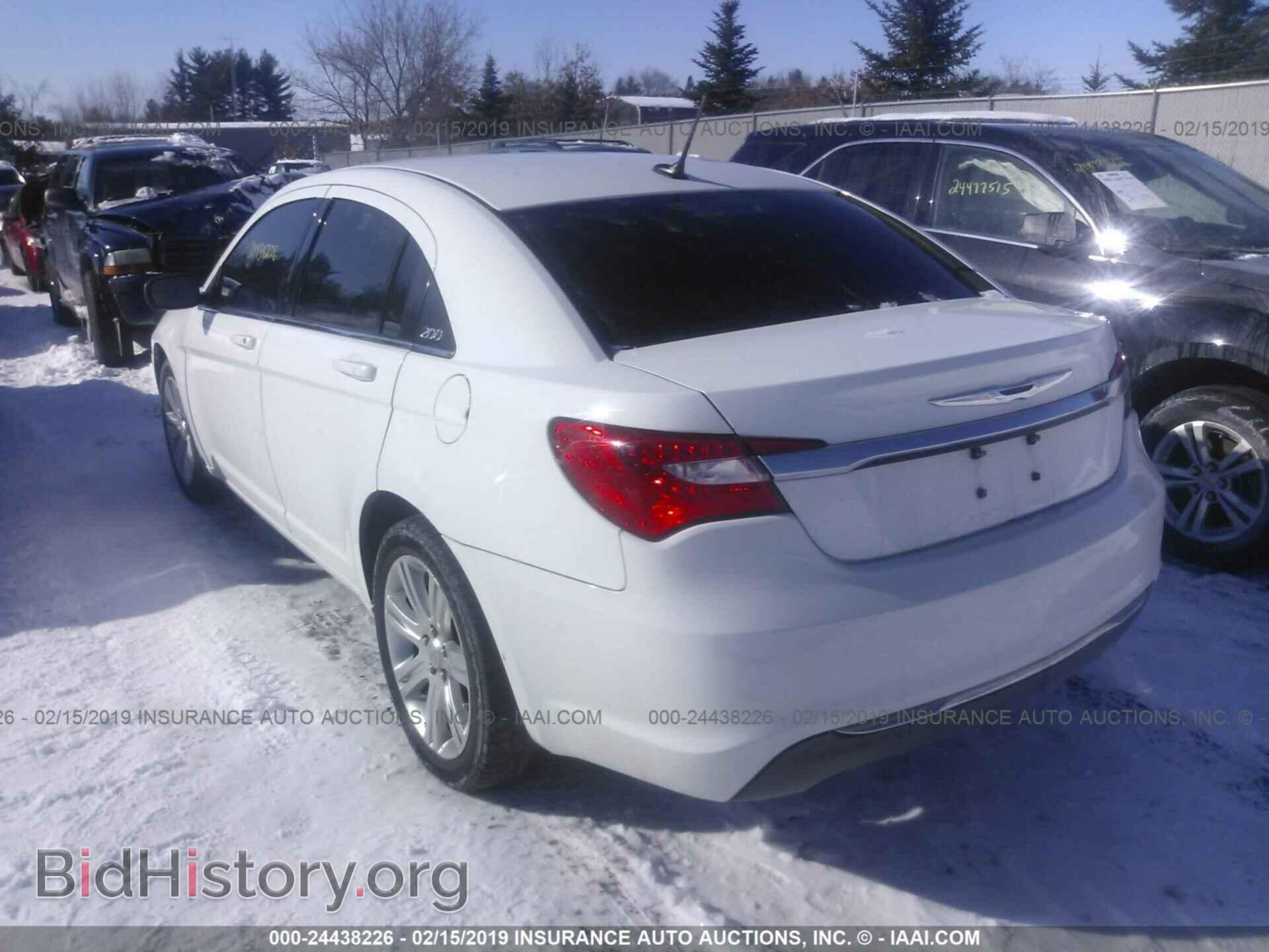 2011 CHRYSLER 200 - VIN: 1C3BC1FBXBN614028 - Photo 3