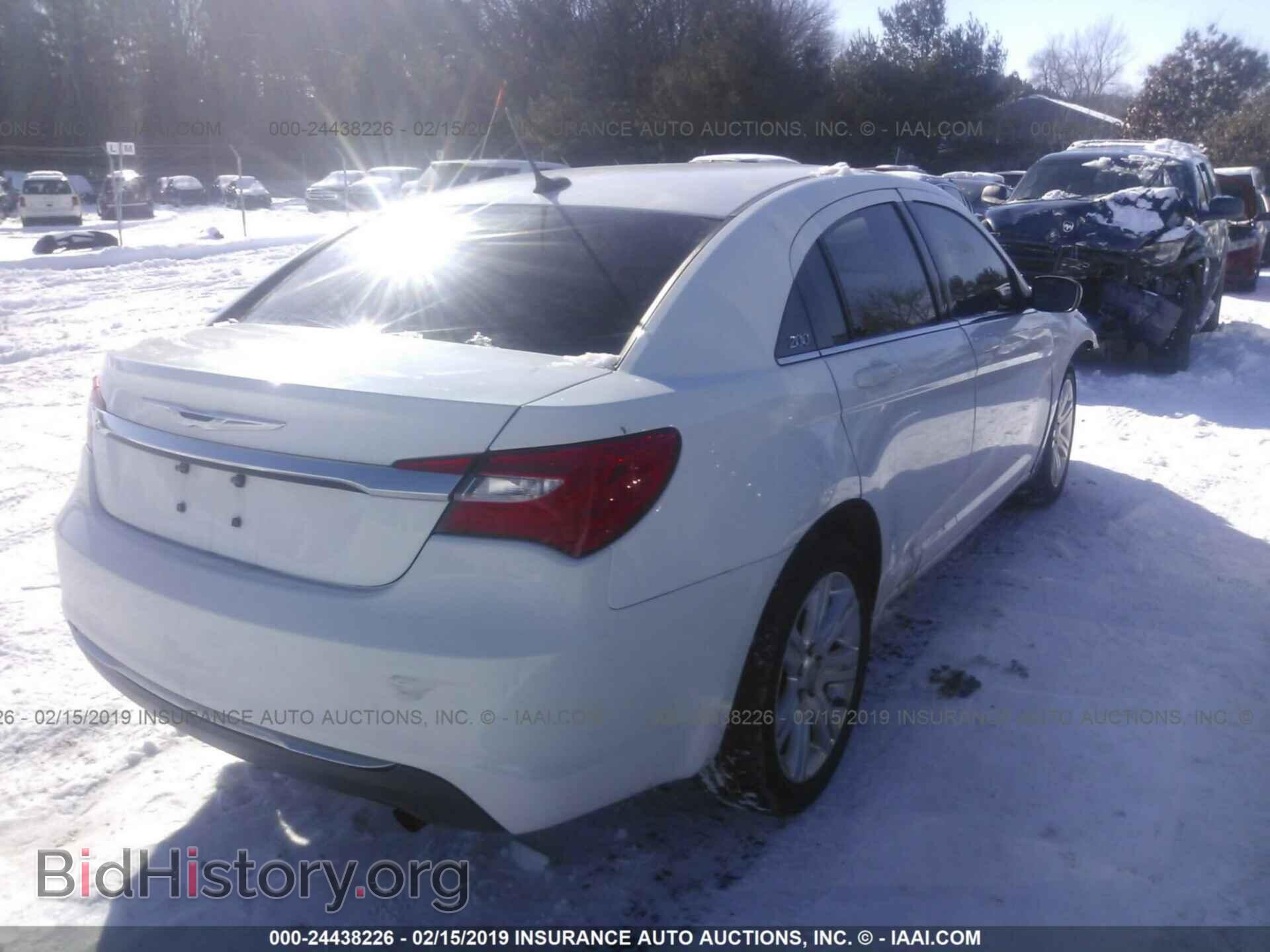 2011 CHRYSLER 200 - VIN: 1C3BC1FBXBN614028 - Photo 4