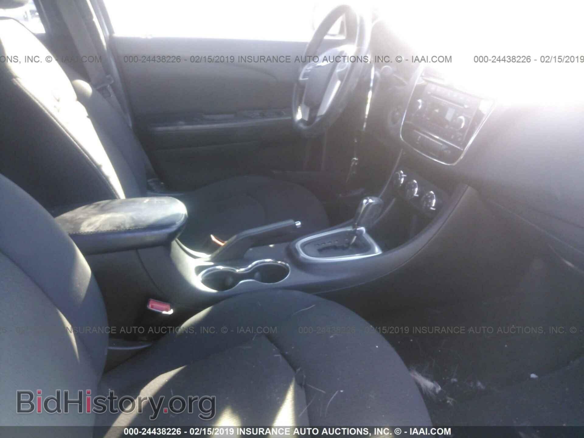 2011 CHRYSLER 200 - VIN: 1C3BC1FBXBN614028 - Photo 5