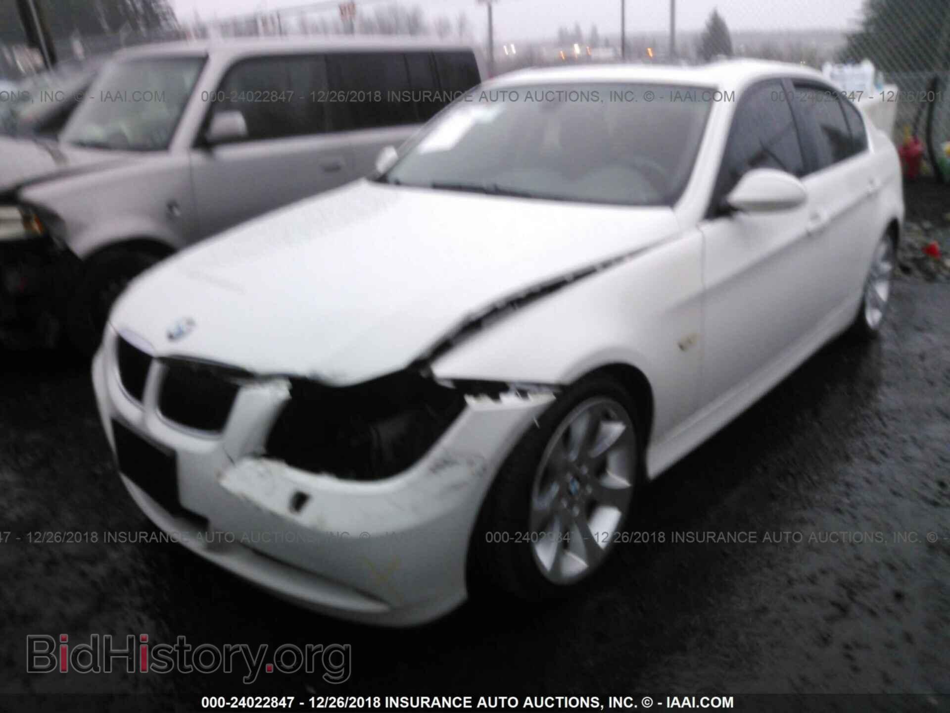 2006 BMW 330 - VIN: WBAVB33576KR81995 - Фото 2