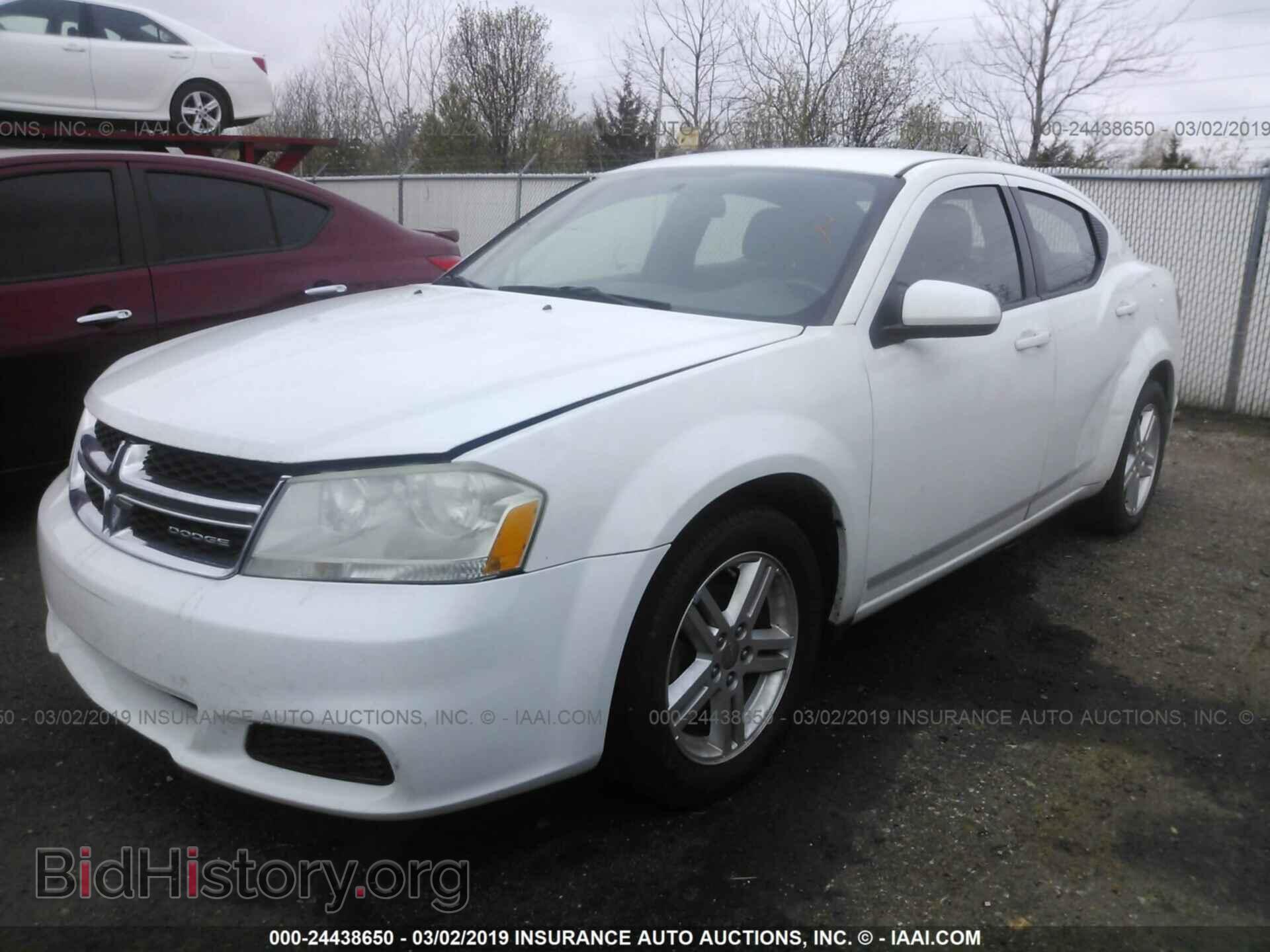 2011 DODGE AVENGER - VIN: 1B3BD1FB8BN555846 - Photo 2