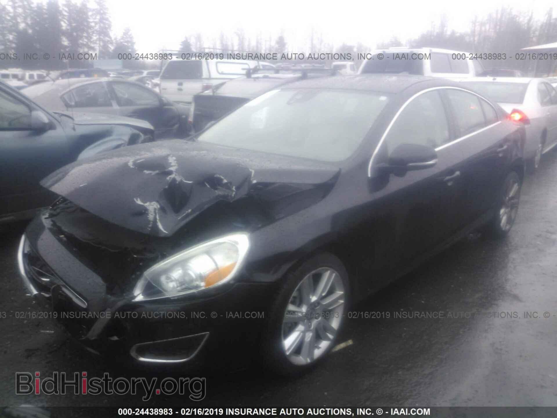2011 VOLVO S60 - VIN: YV1902FH7B2003379 - Photo 2