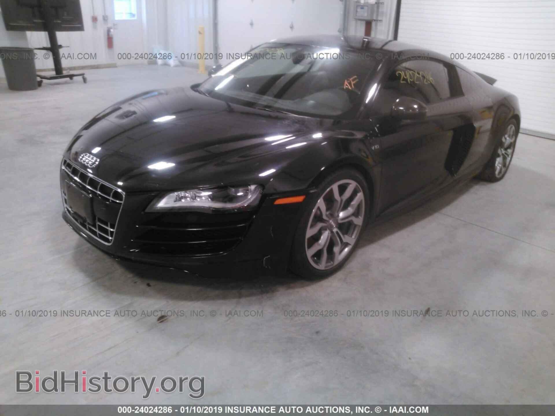 2011 AUDI R8 - VIN: WUAENAFG9BN001786 - Фото 2