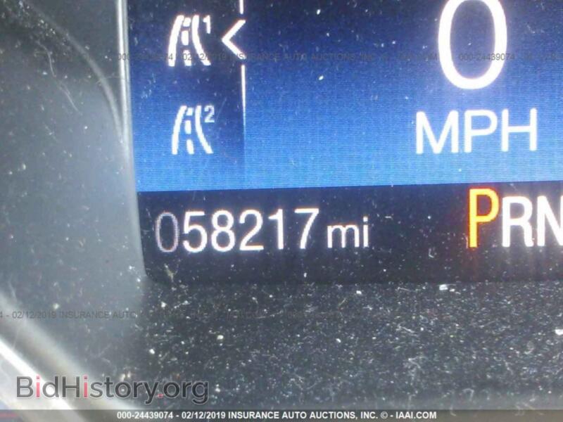 2016 Ford FOCUS (VIN 1FADP3F22GL213294) — photo 7 of 10