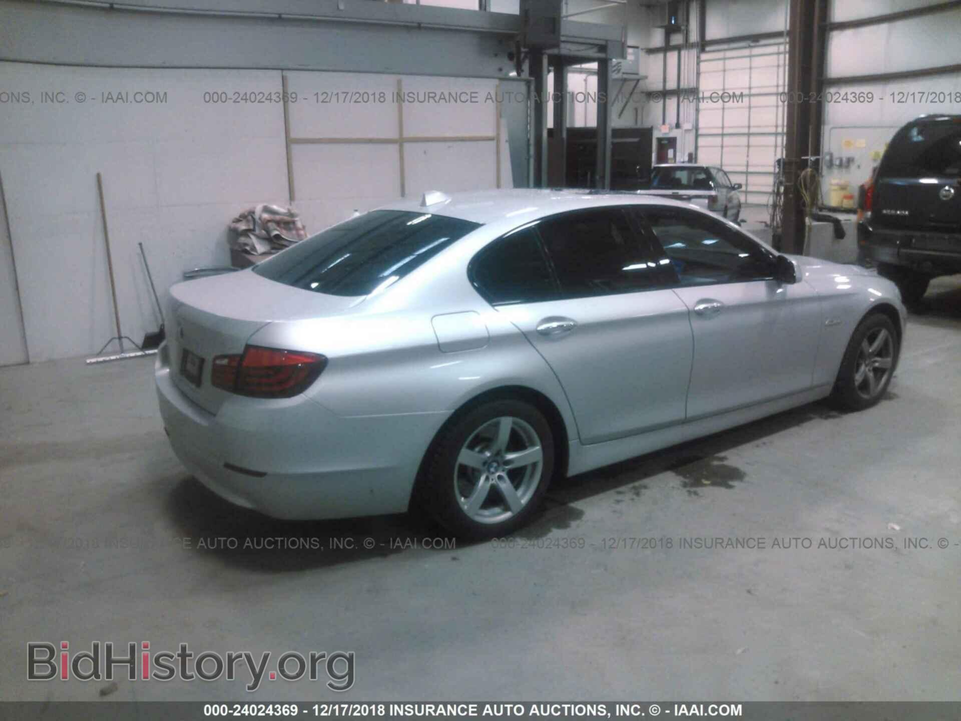 2011 BMW 528 - VIN: WBAFR1C57BC738583 - Фото 4