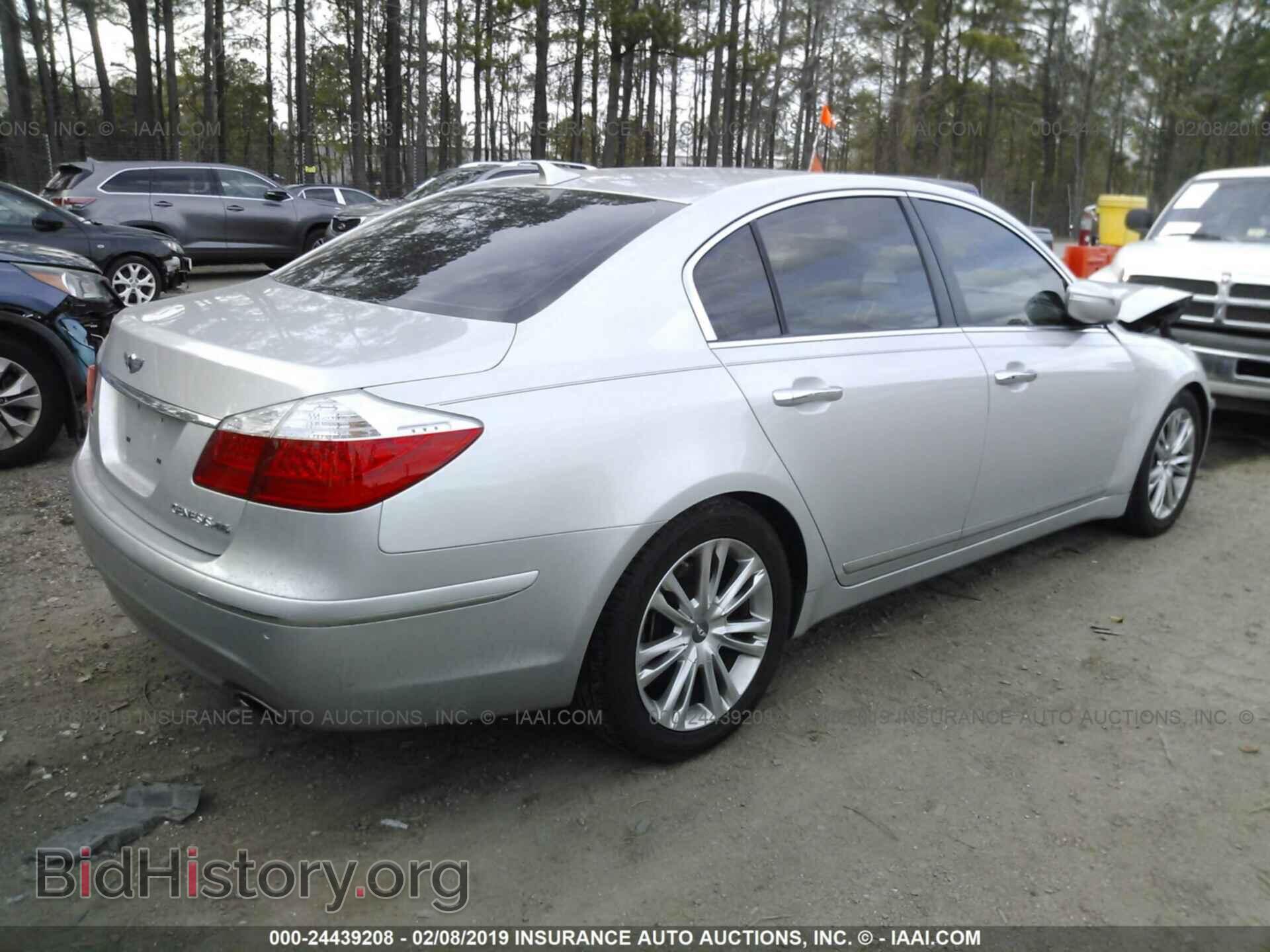 2011 HYUNDAI GENESIS - VIN: KMHGC4DF5BU131332 - Фото 4