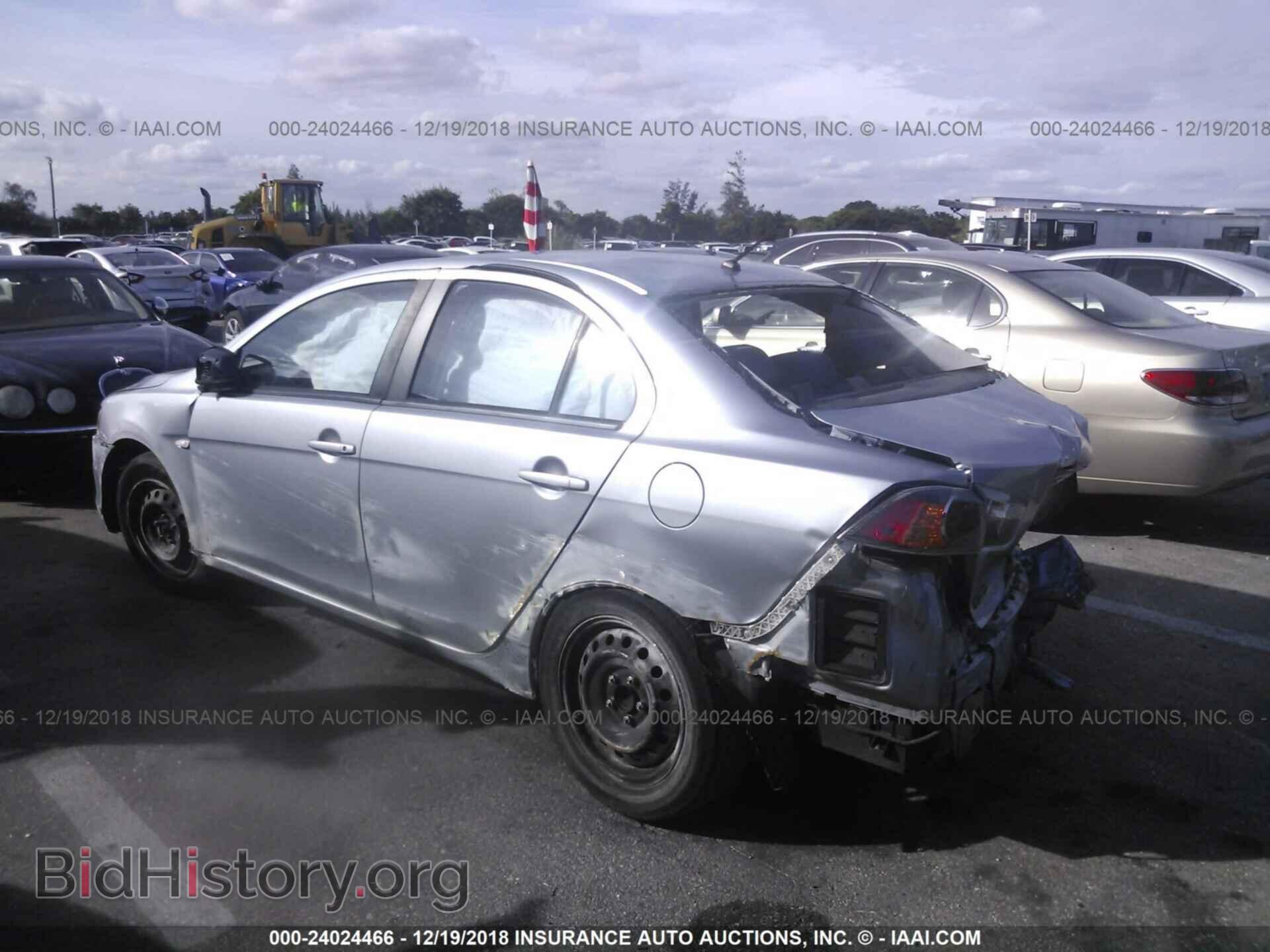2014 MITSUBISHI LANCER - VIN: JA32U2FU7EU018769 - Фото 3