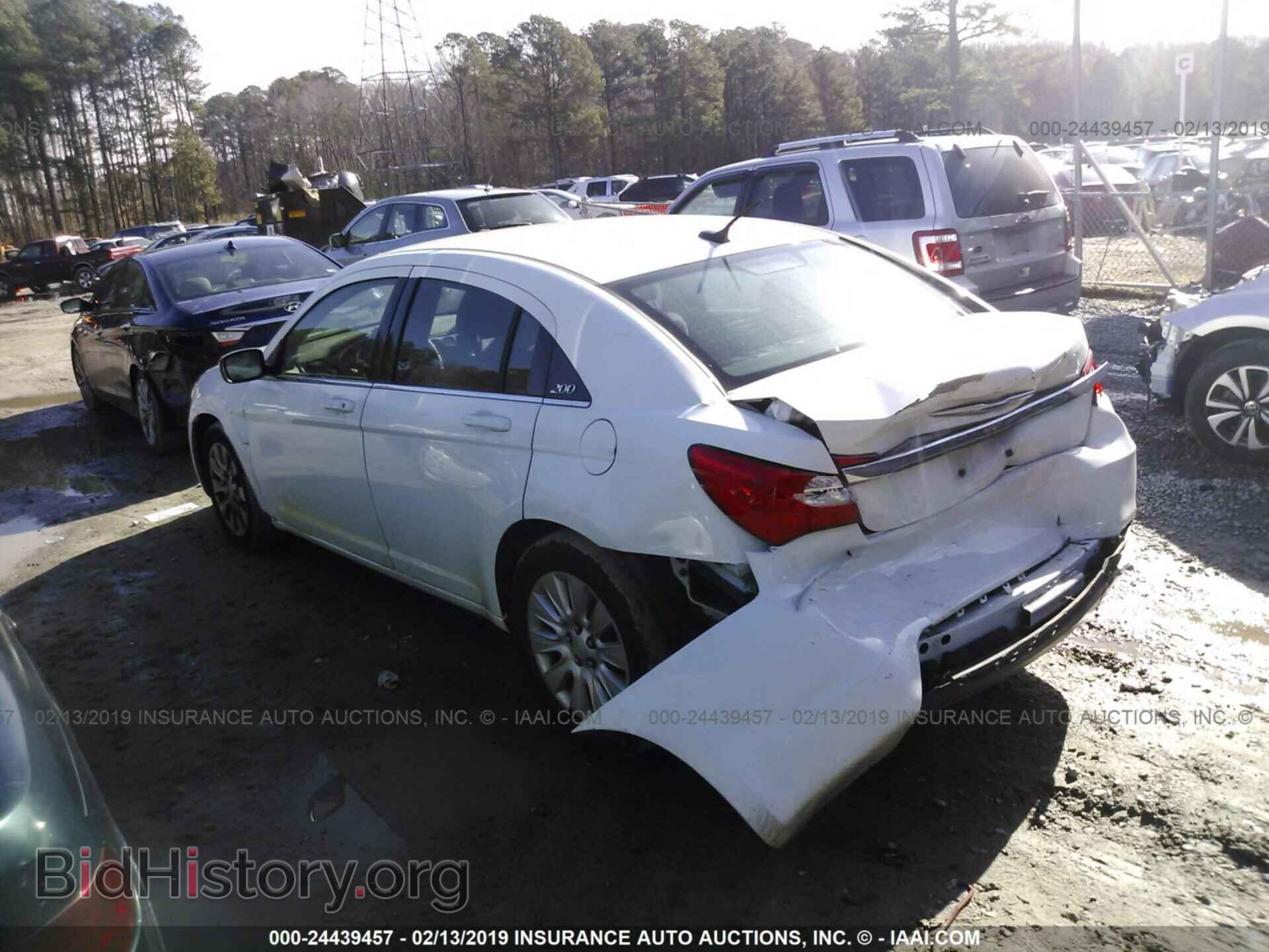 2012 CHRYSLER 200 - VIN: 1C3CCBAB9CN274065 - Фото 3