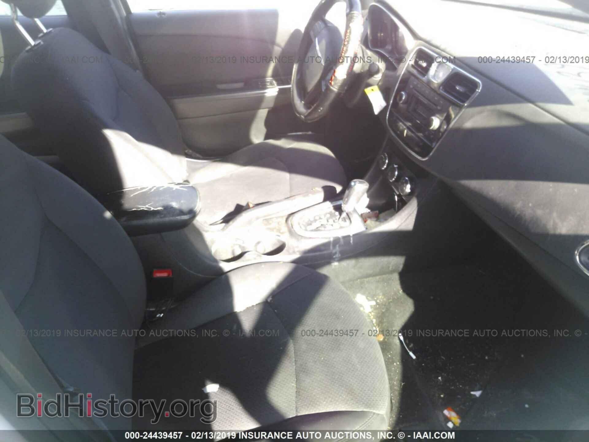 2012 CHRYSLER 200 - VIN: 1C3CCBAB9CN274065 - Фото 5