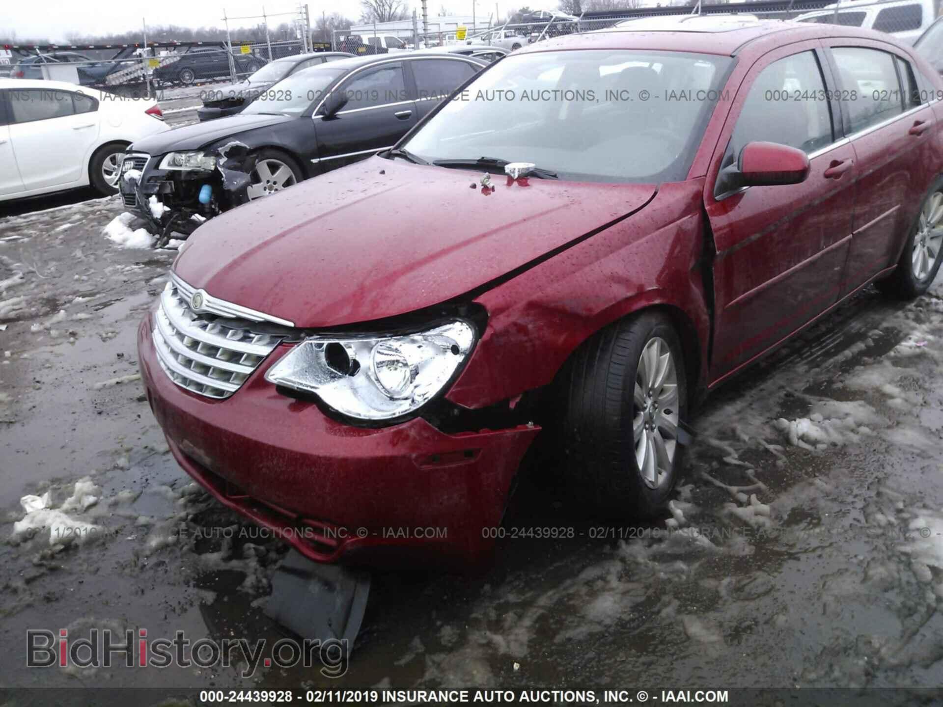 2010 CHRYSLER SEBRING - VIN: 1C3CC5FB1AN166336 - Фото 6