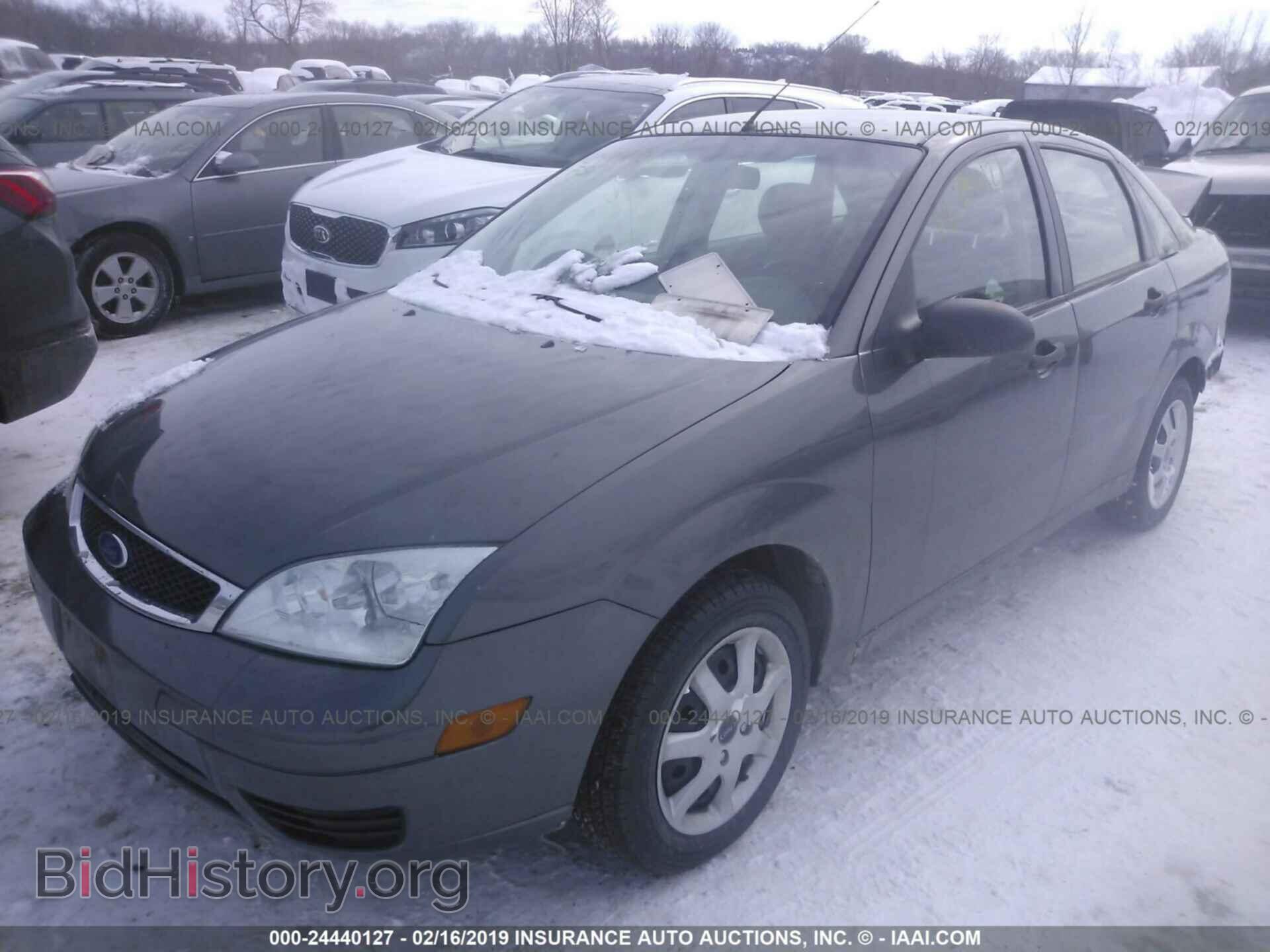 2005 FORD FOCUS - VIN: 1FAFP34N75W239942 - Фото 2