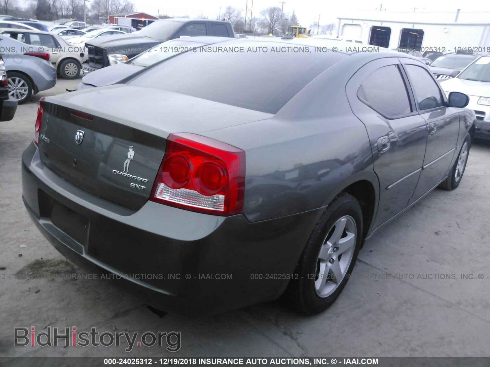 2010 DODGE CHARGER - VIN: 2B3CA3CV1AH107155 - Фото 4