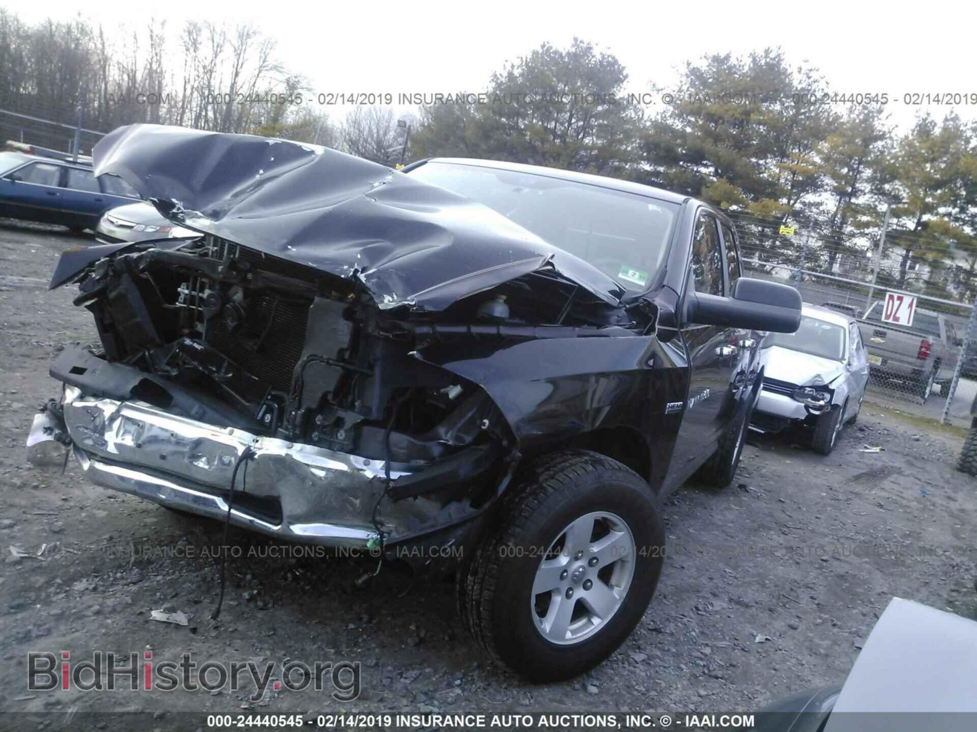 2011 DODGE RAM 1500 - VIN: 1D7RB1GT5BS523891 - Фото 2