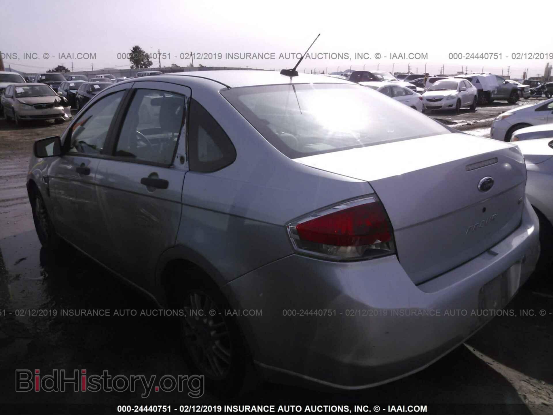 2008 FORD FOCUS - VIN: 1FAHP35N08W106774 - Фото 3