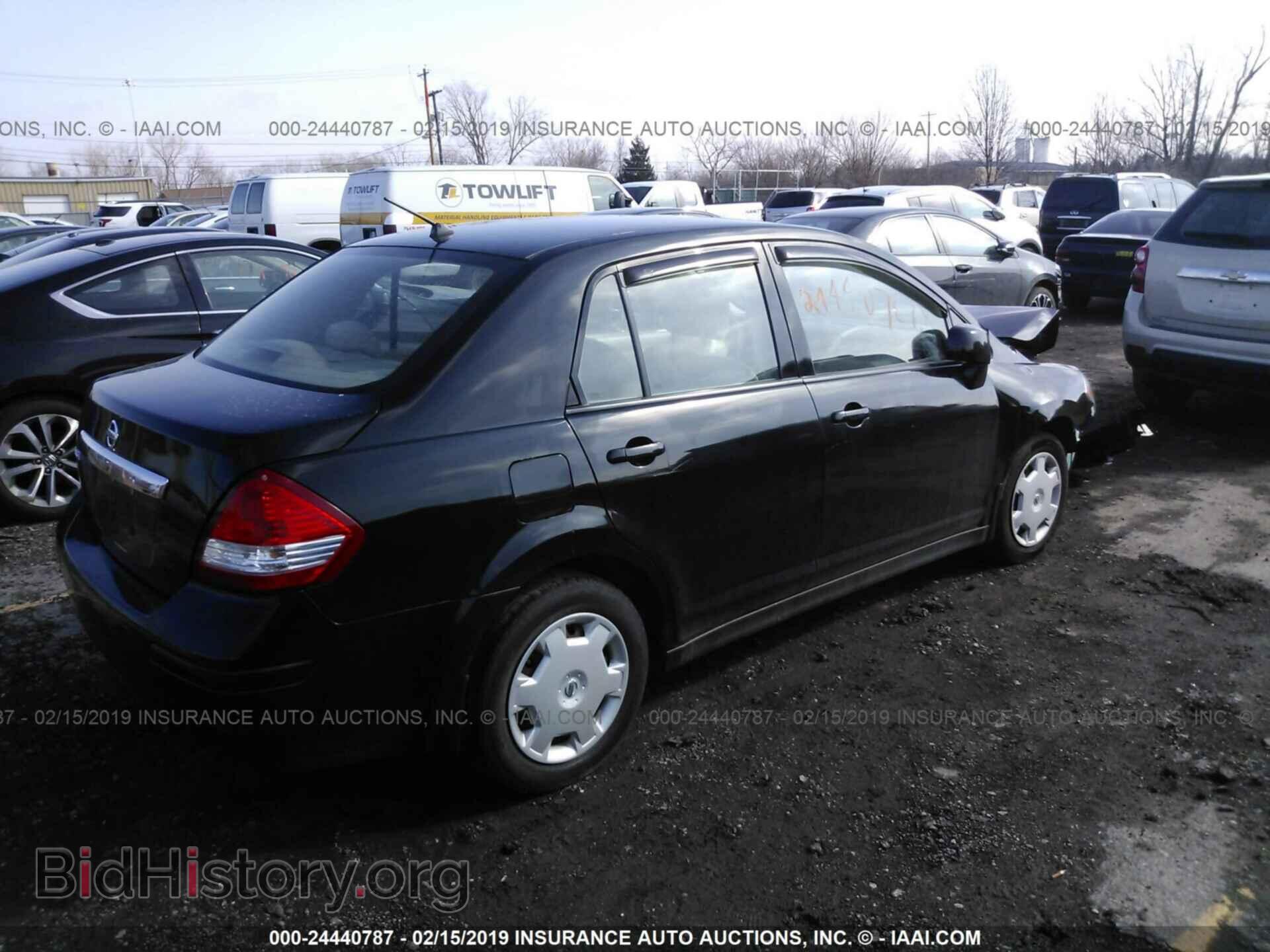 2009 NISSAN VERSA - VIN: 3N1BC11E99L452130 - Фото 4