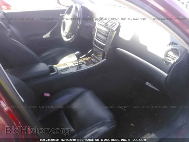 2011 Lexus IS (VIN JTHBF5C22B5139889) — фото 5 из 10