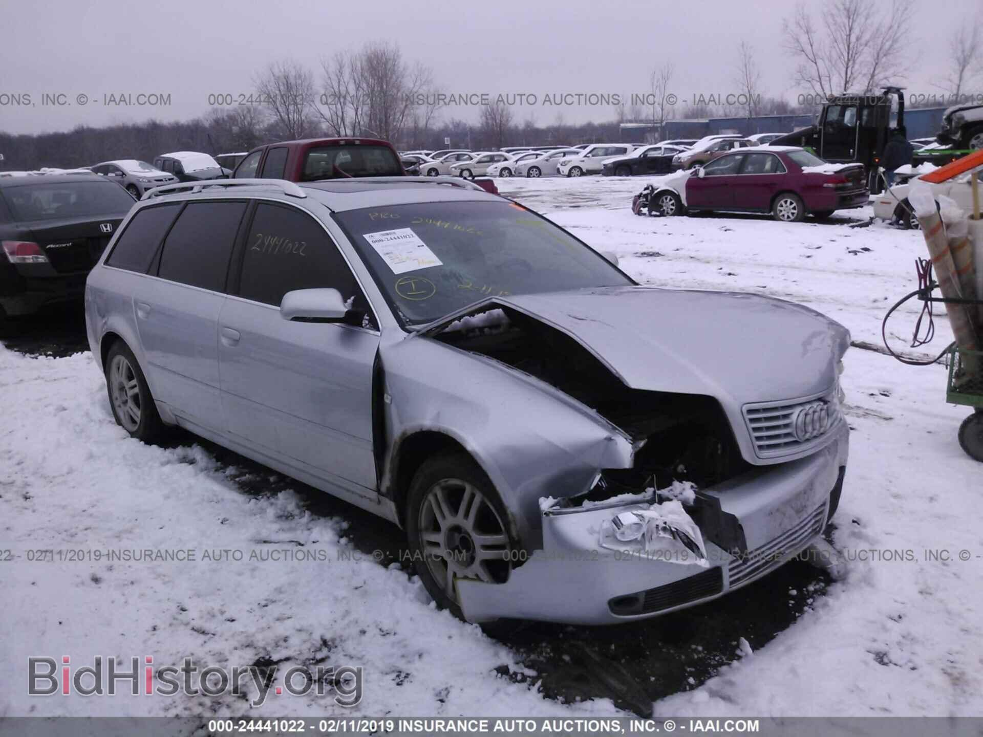 Photo WAURVAFD9BN005127 - AUDI A8 2011