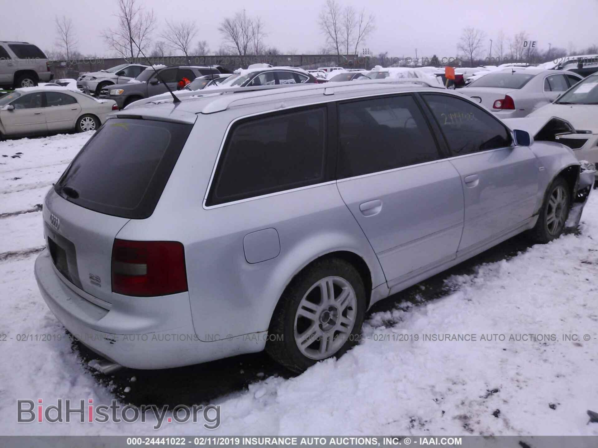 2011 AUDI A8 - VIN: WAURVAFD9BN005127 - Фото 4