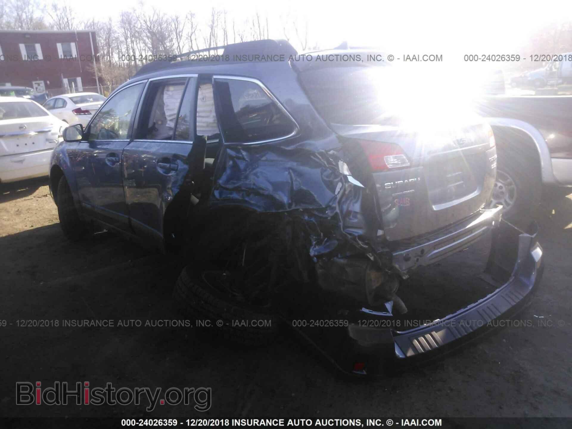 2014 SUBARU OUTBACK - VIN: 4S4BRBCC3E3290672 - Фото 3