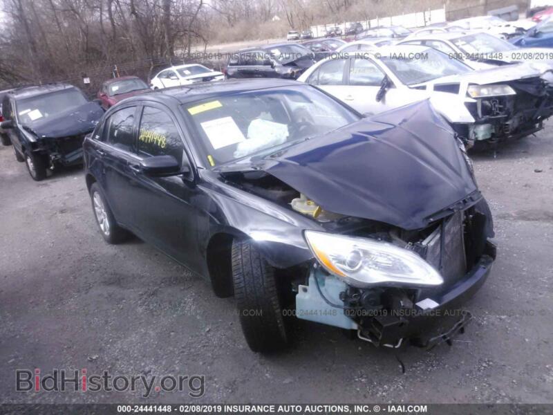 2012 Chrysler 200 (VIN 1C3CCBBBXCN124738) — фото 1 из 10, IAAI, повреждение: передняя часть