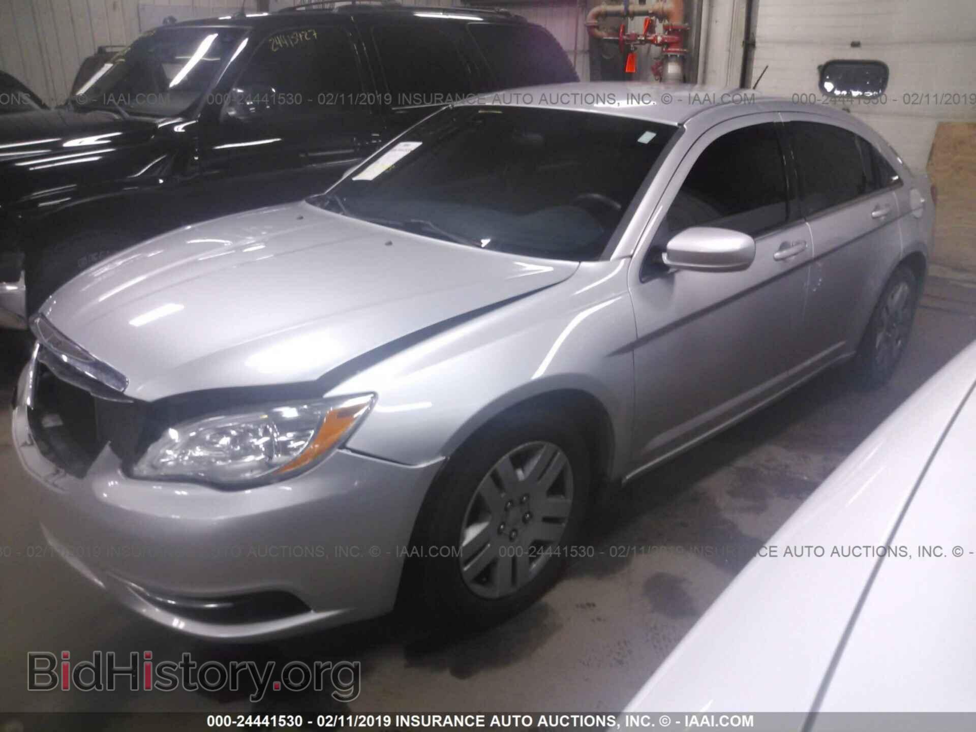 2012 CHRYSLER 200 - VIN: 1C3CCBAB5CN223212 - Фото 2