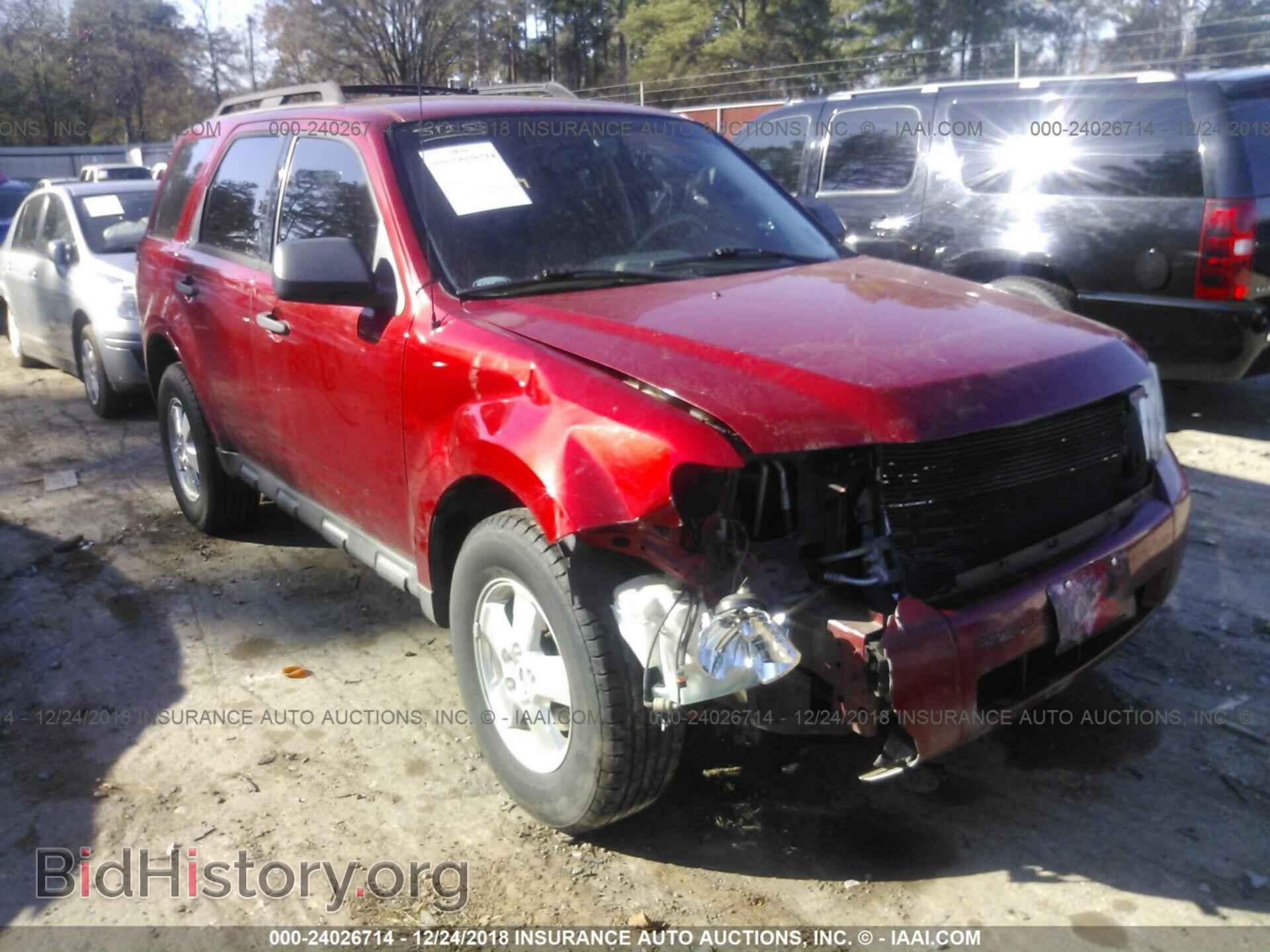 Фотография 1FMCU0C78BKA04214 - FORD ESCAPE 2011