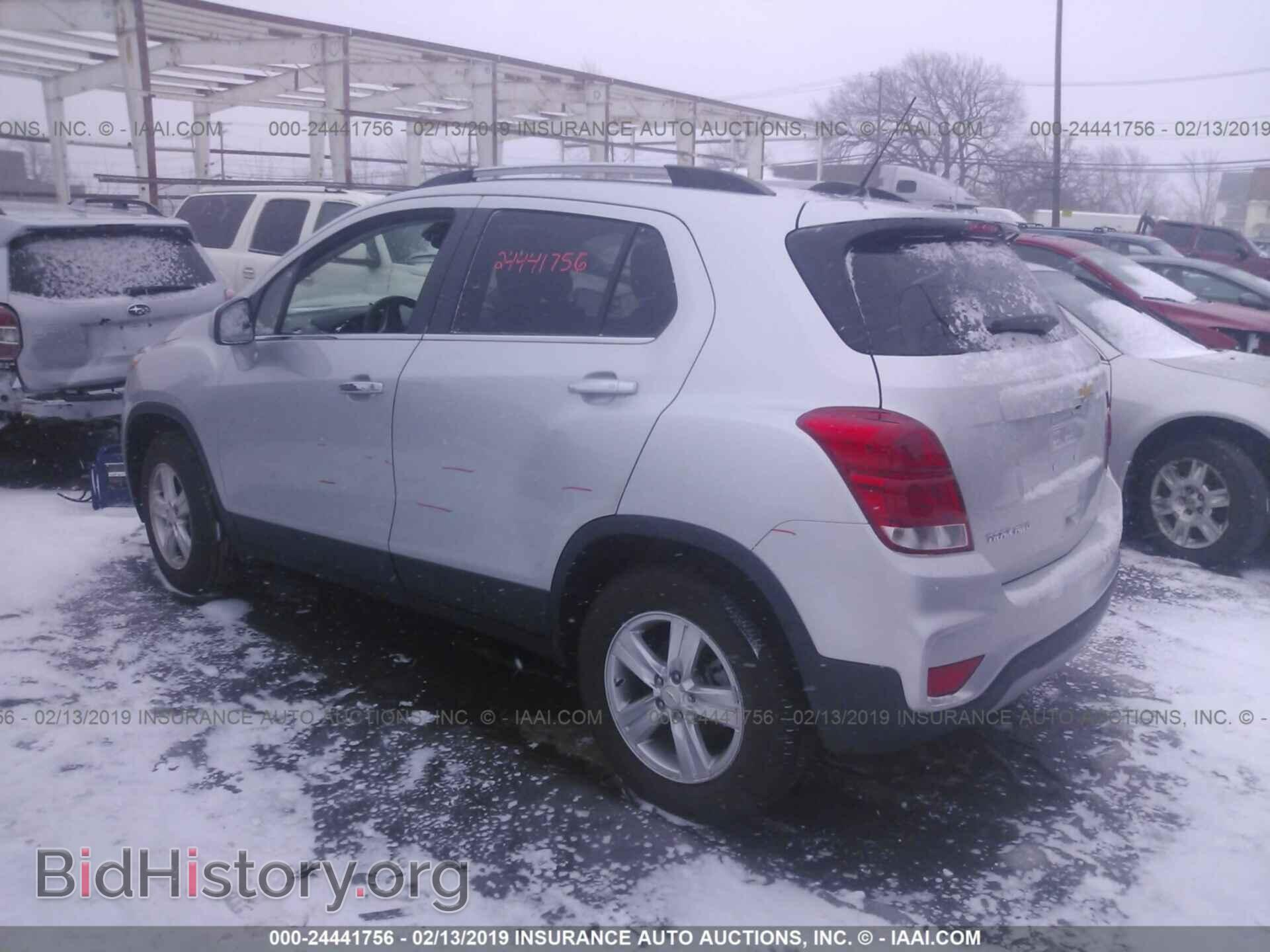 2018 CHEVROLET TRAX - VIN: KL7CJPSB3JB702446 - Фото 3