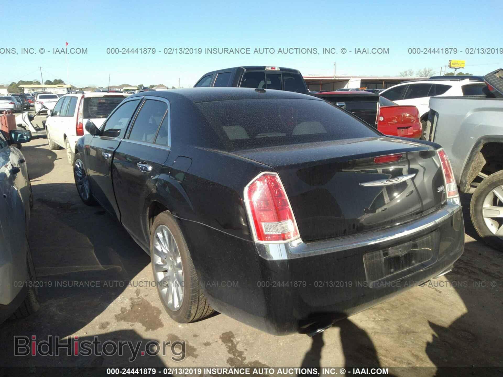 2014 CHRYSLER 300 - VIN: 2C3CCAAG1EH327679 - Фото 3