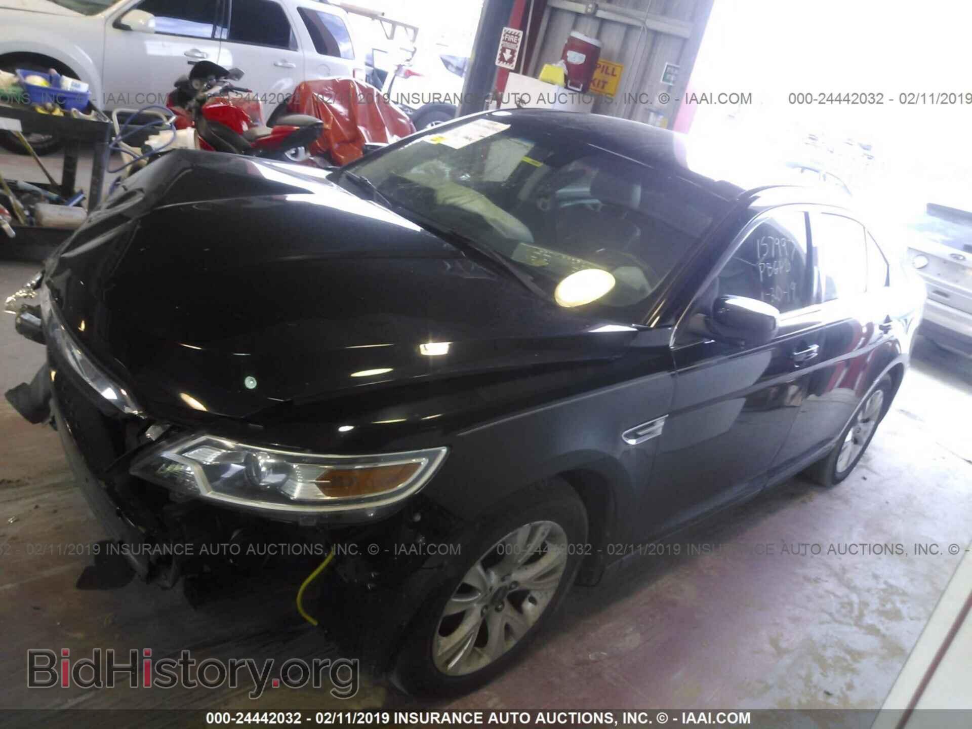 2011 FORD TAURUS - VIN: 1FAHP2HW9BG187709 - Фото 2
