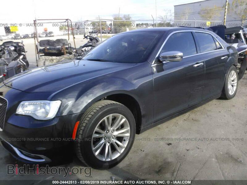 2015 Chrysler 300C (VIN 2C3CCAEG3FH920956) — фото 2 из 10