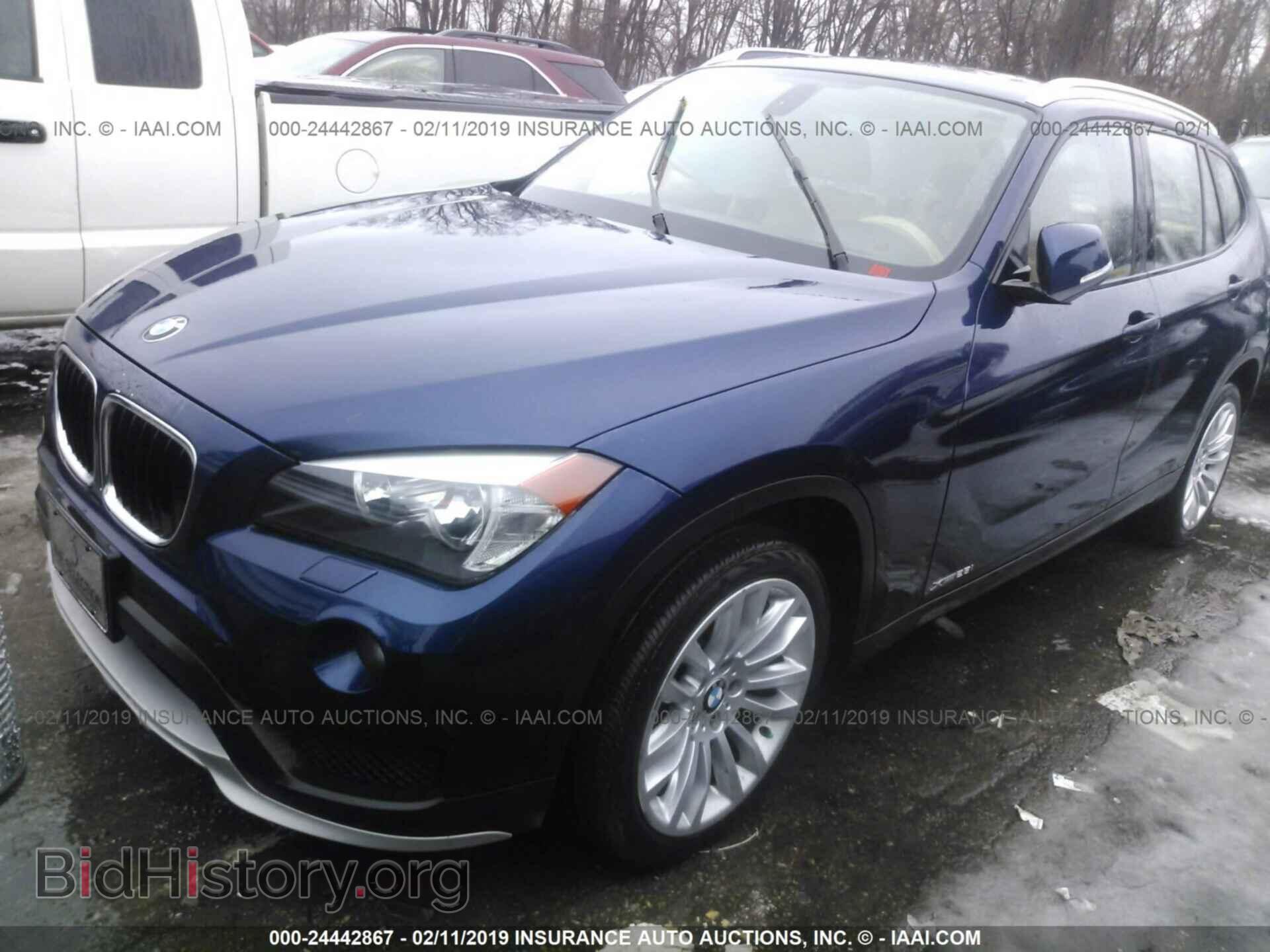 2015 BMW X1 - VIN: WBAVL1C51FVY33437 - Фото 2