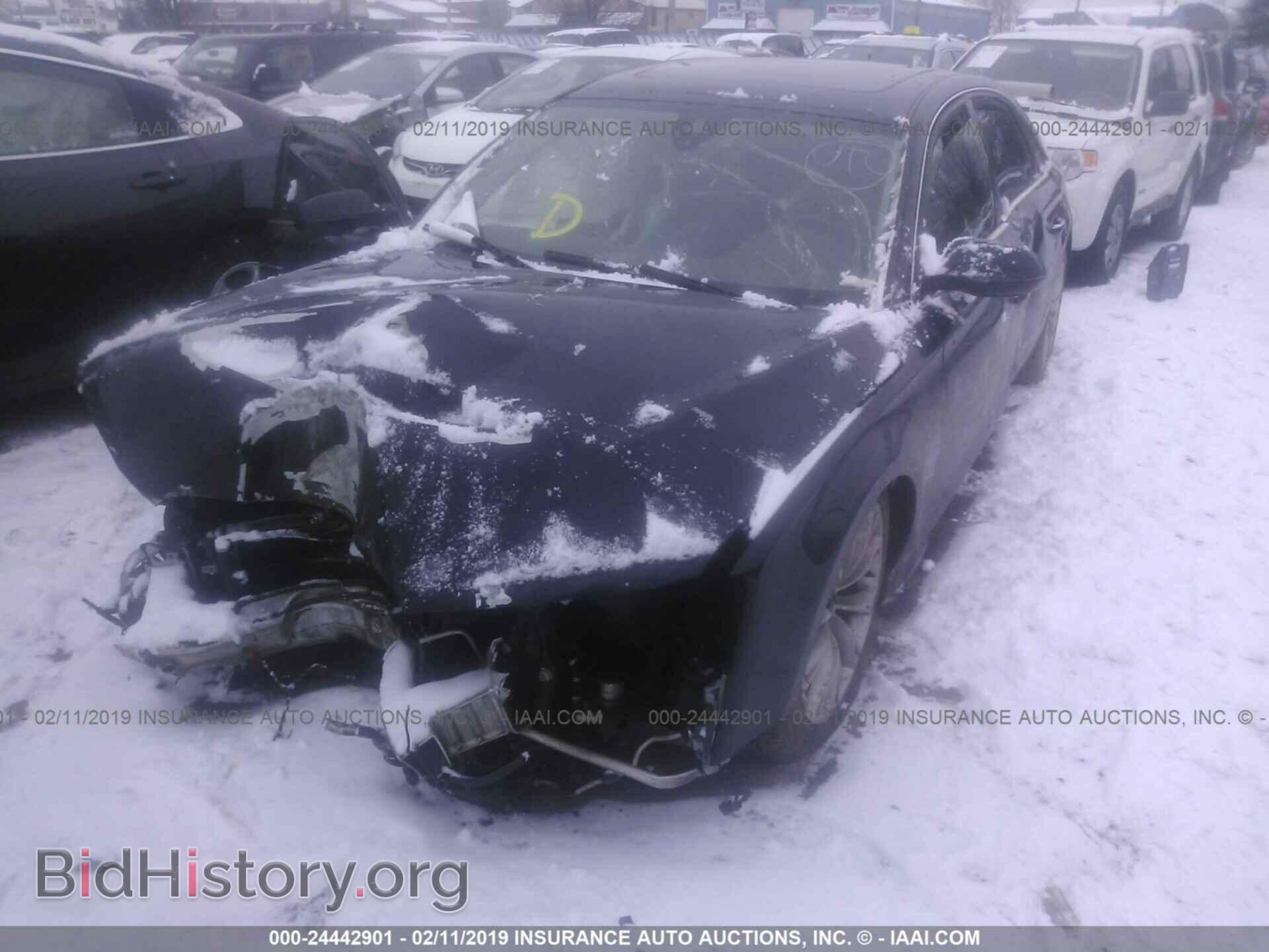 2011 AUDI A8 - VIN: WAURVAFDXBN005766 - Фото 2