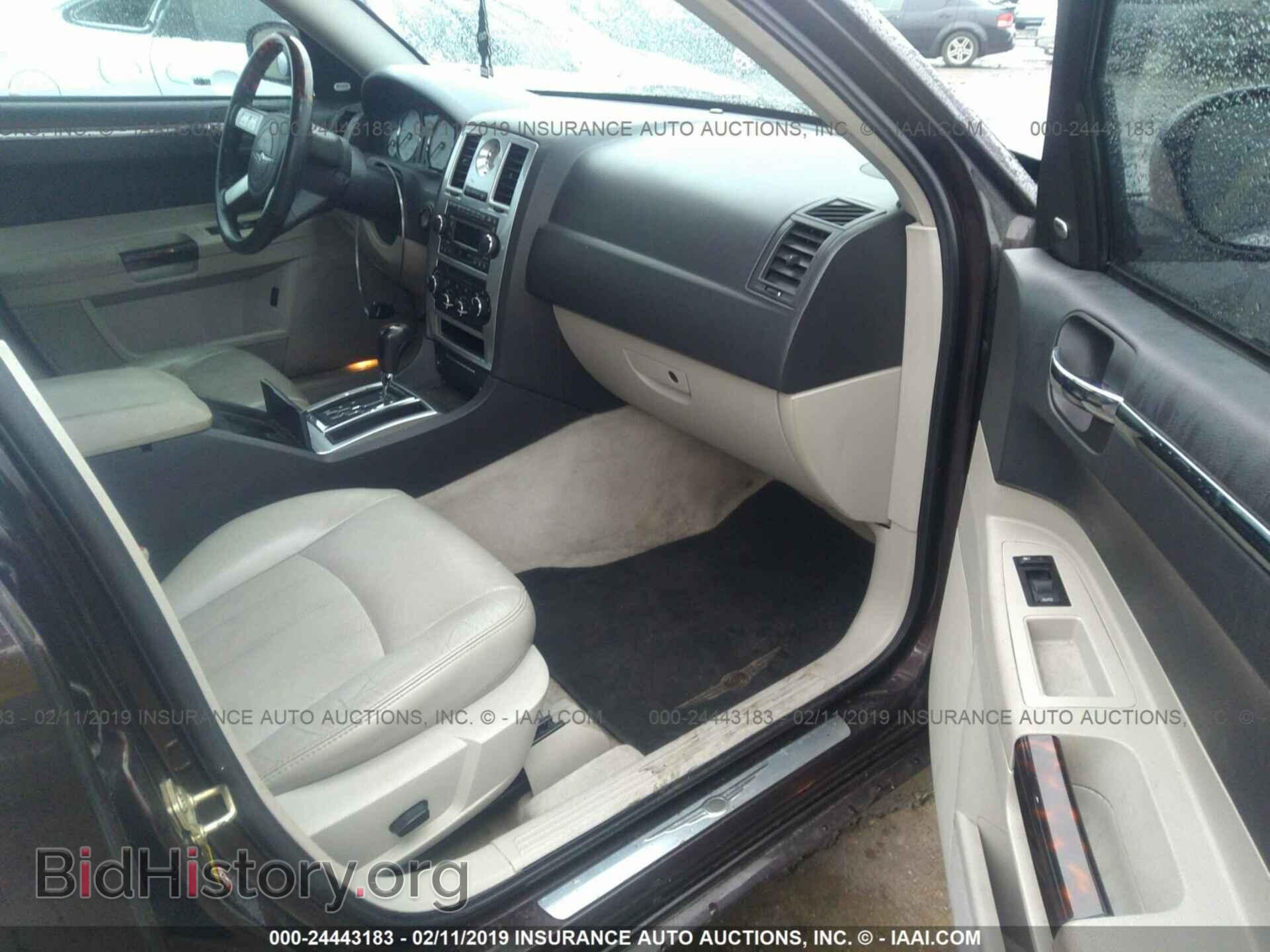 2005 CHRYSLER 300C - VIN: 2C3AA63H05H520597 - Фото 5