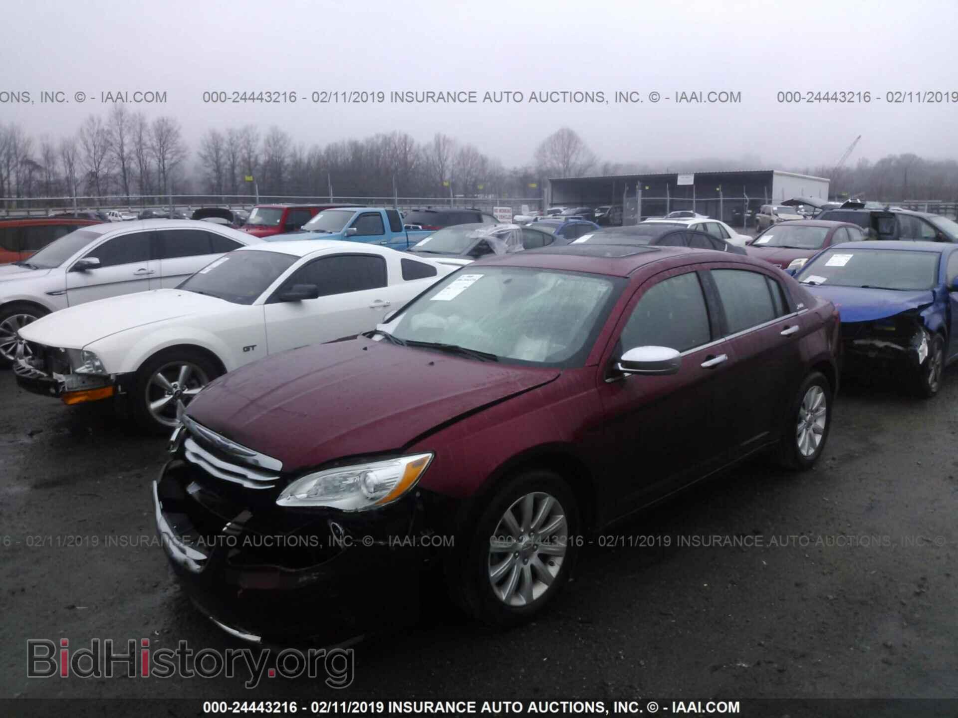2013 CHRYSLER 200 - VIN: 1C3CCBCG1DN573768 - Photo 2