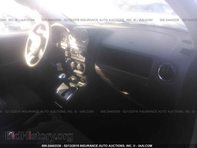 2012 Jeep COMPASS (VIN 1C4NJDBB7CD520430) — photo 5 of 10