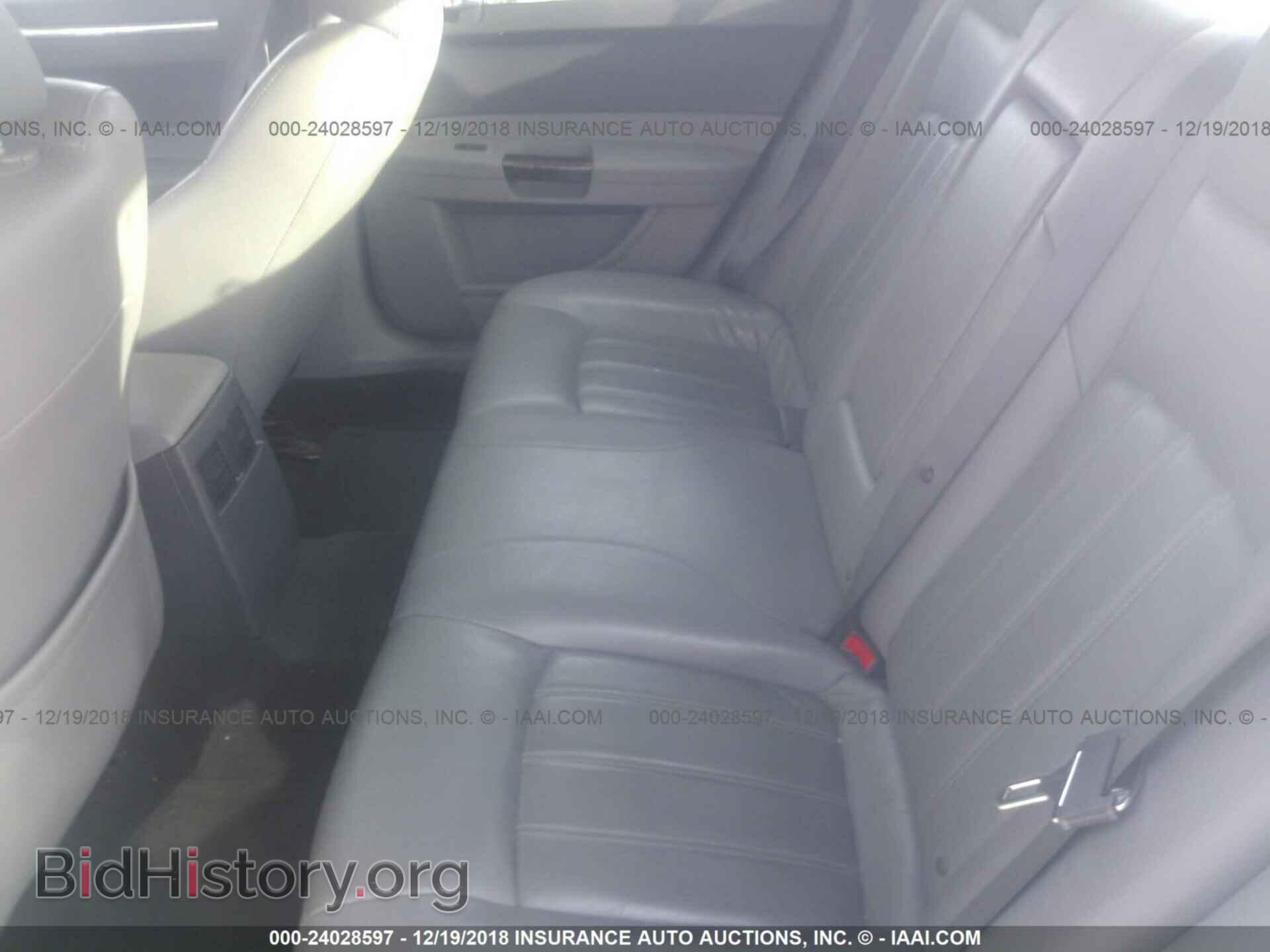 2005 CHRYSLER 300C - VIN: 2C3JA63H85H110792 - Photo 8