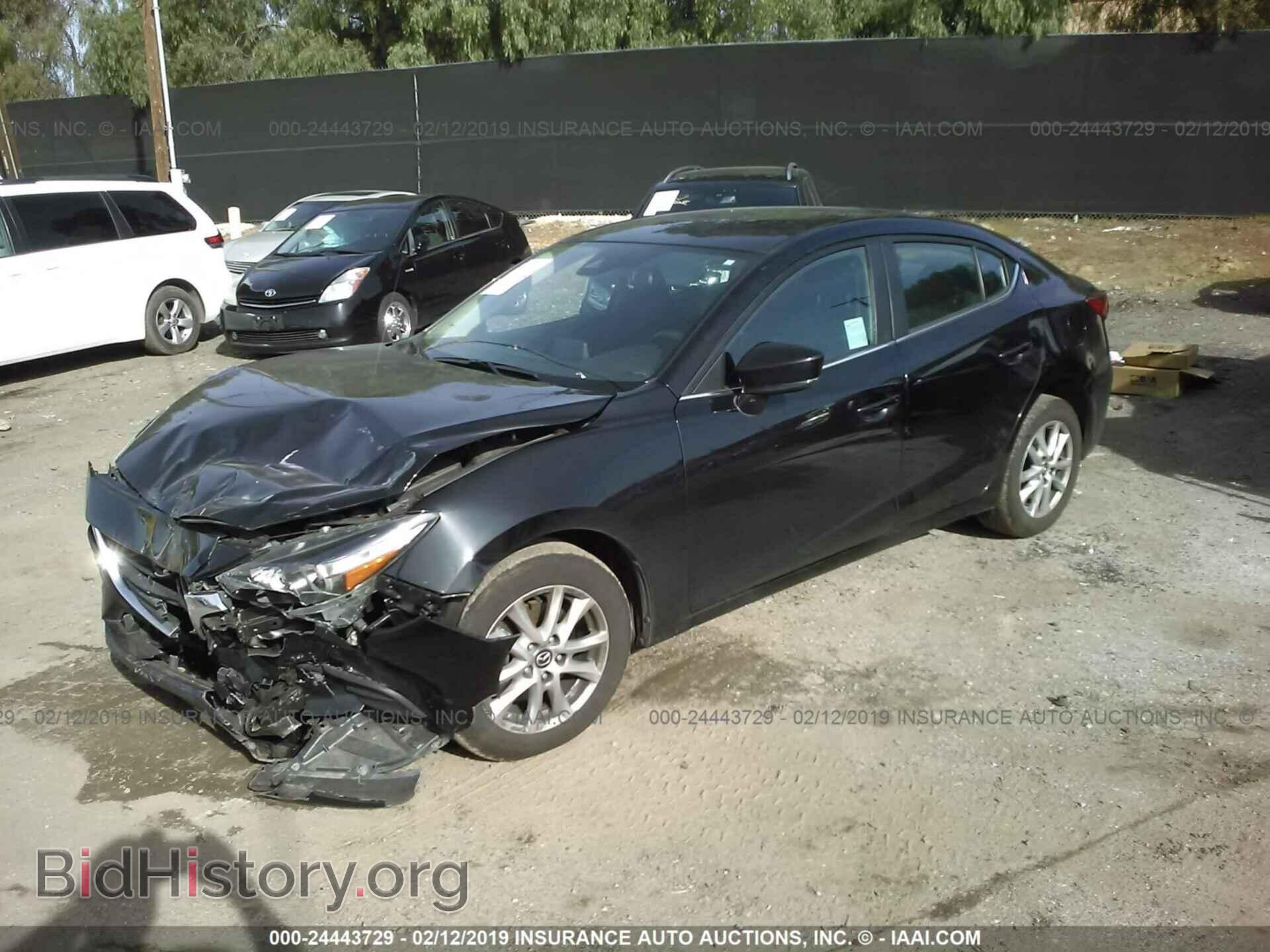 2018 MAZDA 3 - VIN: 3MZBN1U73JM198415 - Фото 2
