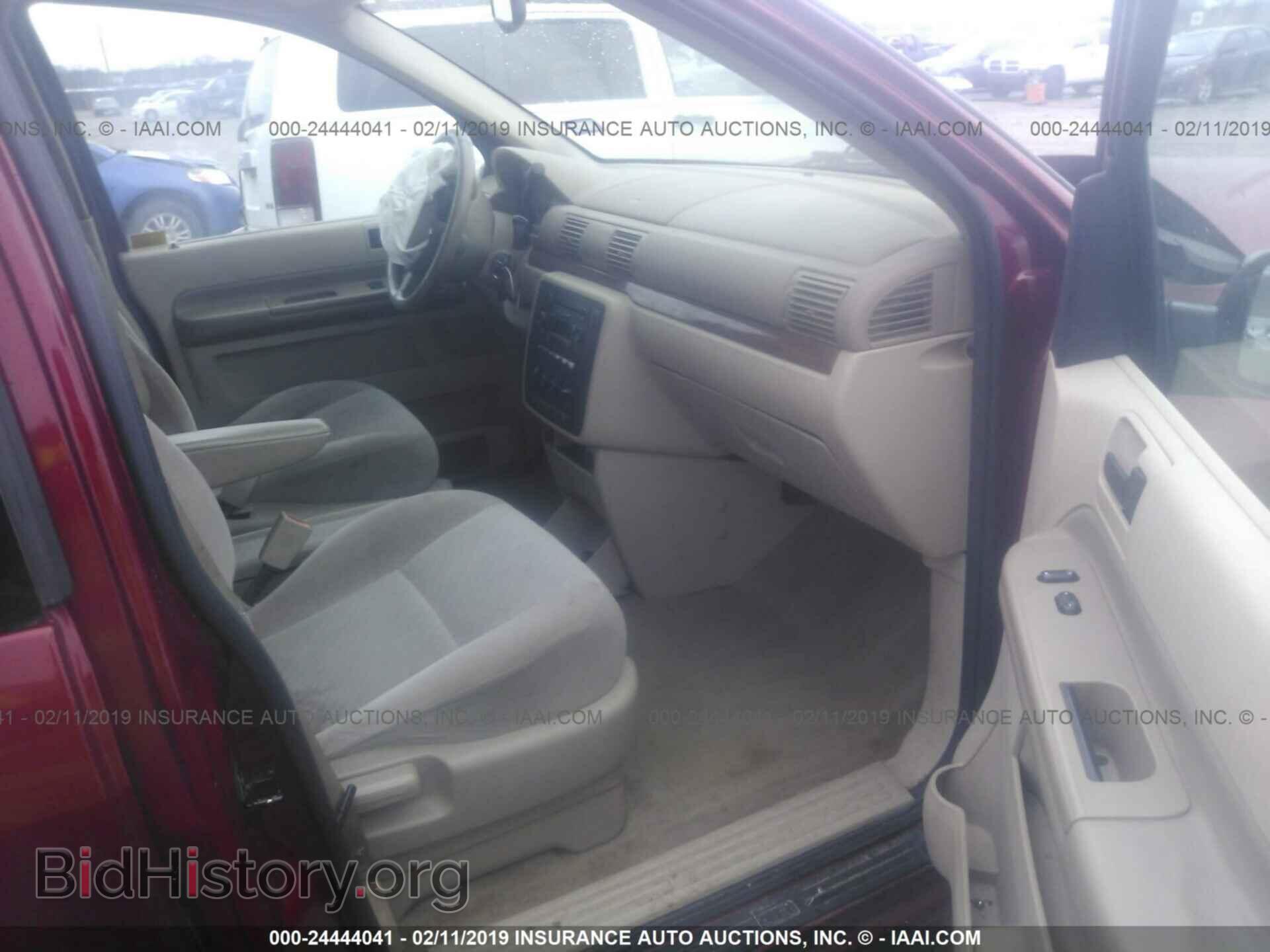 2004 FORD FREESTAR - VIN: 2FMZA52264BB15217 - Фото 5