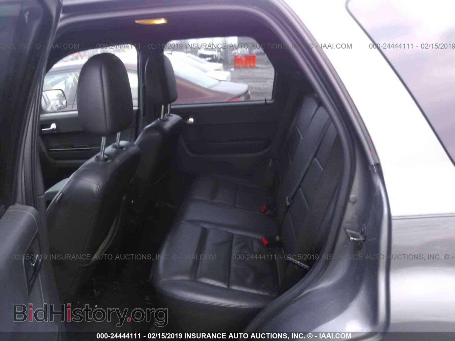 2011 FORD ESCAPE - VIN: 1FMCU9E78BKB45043 - Photo 8