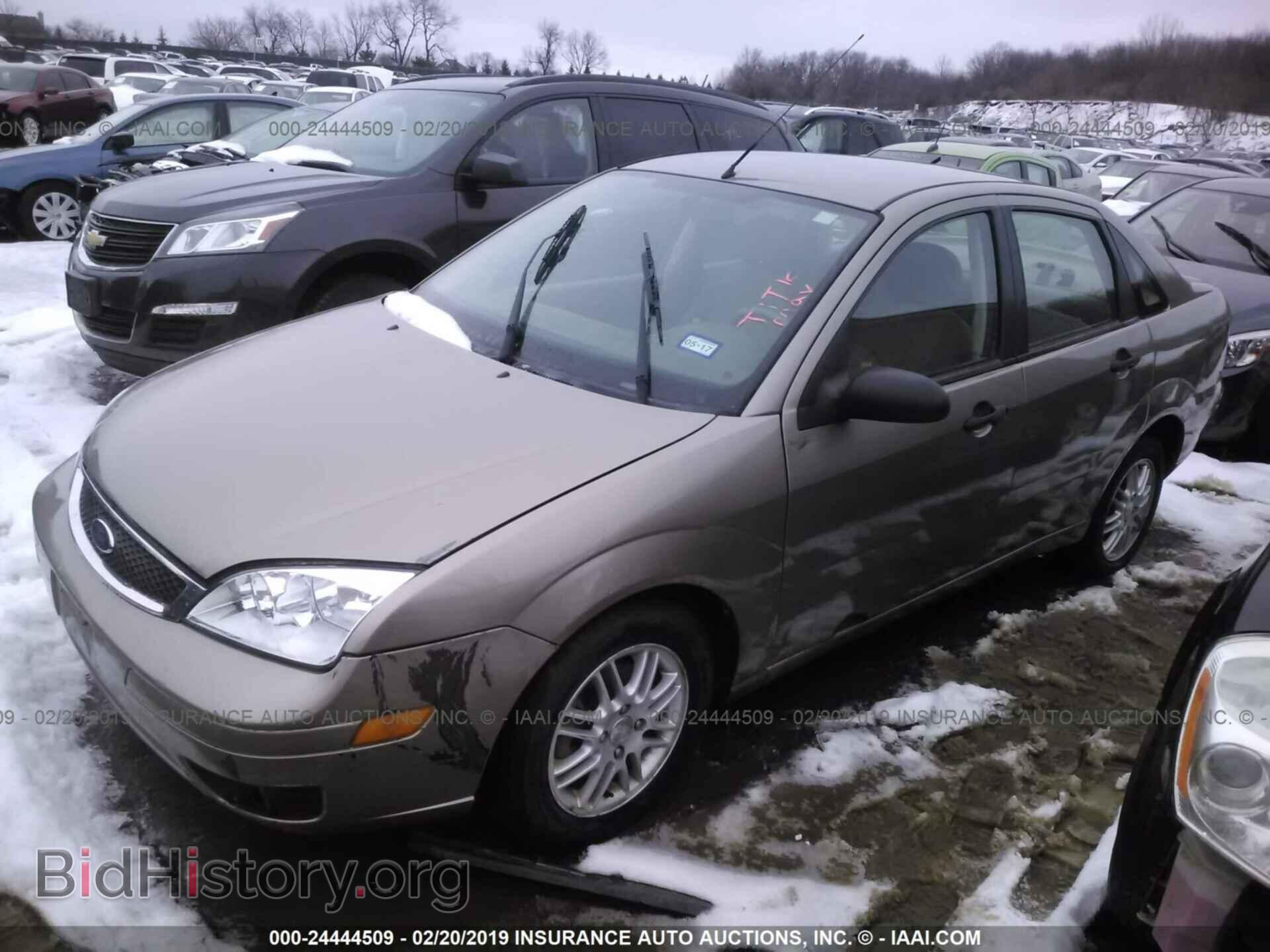 2005 FORD FOCUS - VIN: 1FAFP34N15W207987 - Фото 2