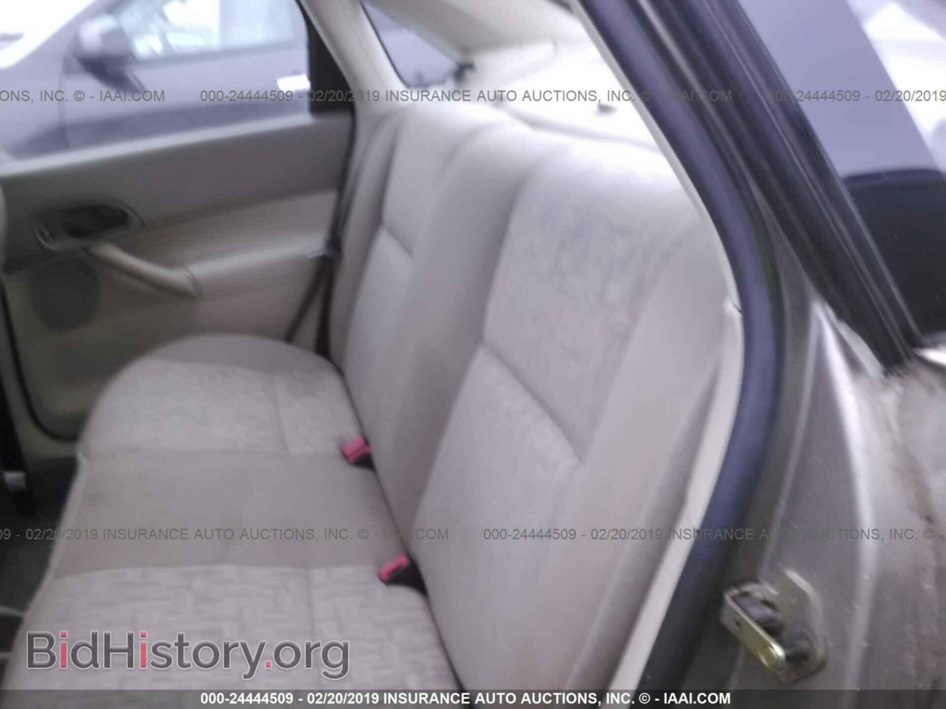 2005 FORD FOCUS - VIN: 1FAFP34N15W207987 - Фото 8