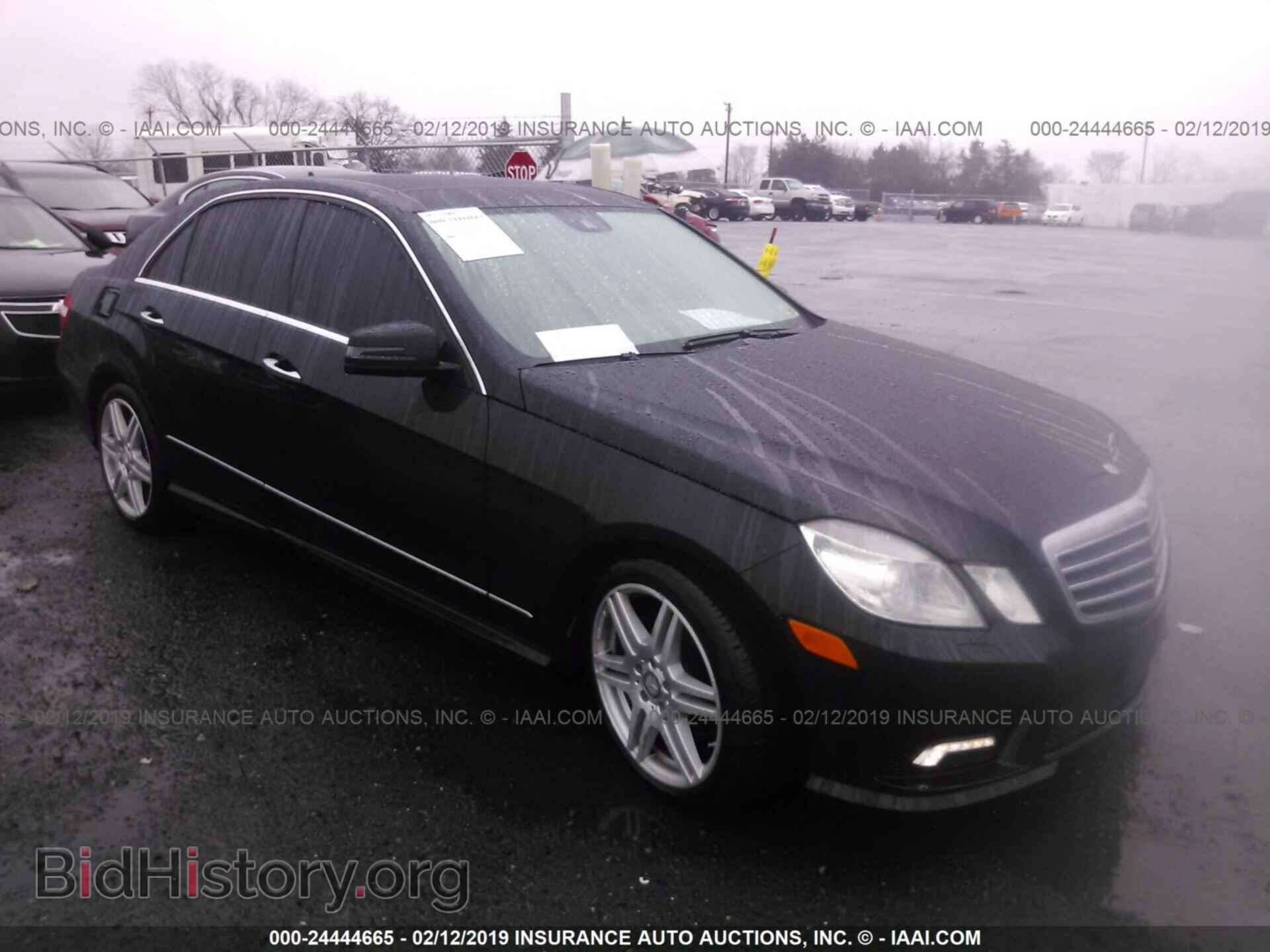 Photo WDDHF8HB1BA277975 - MERCEDES-BENZ E 2011