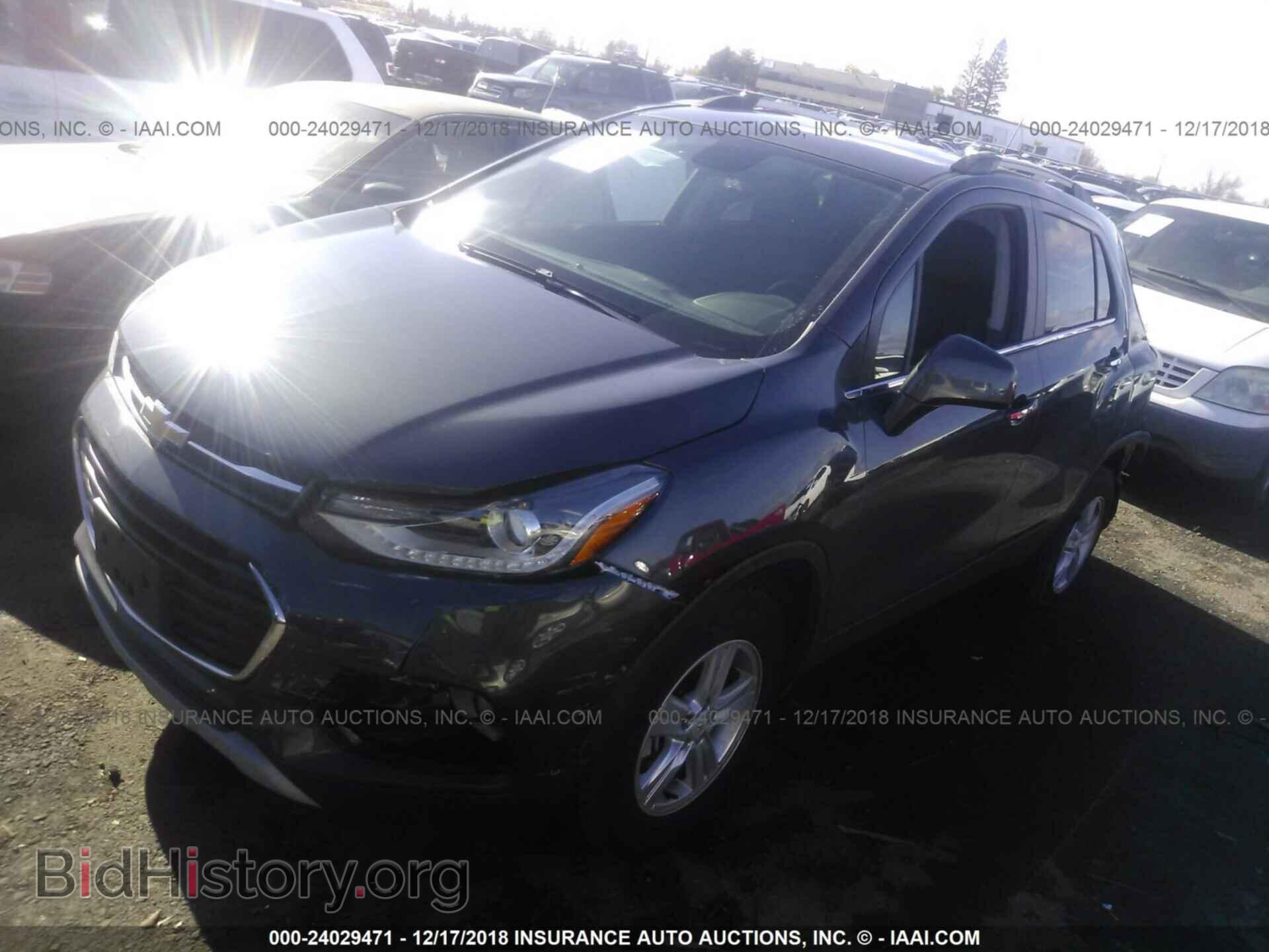 2018 CHEVROLET TRAX - VIN: KL7CJPSB5JB652794 - Фото 2