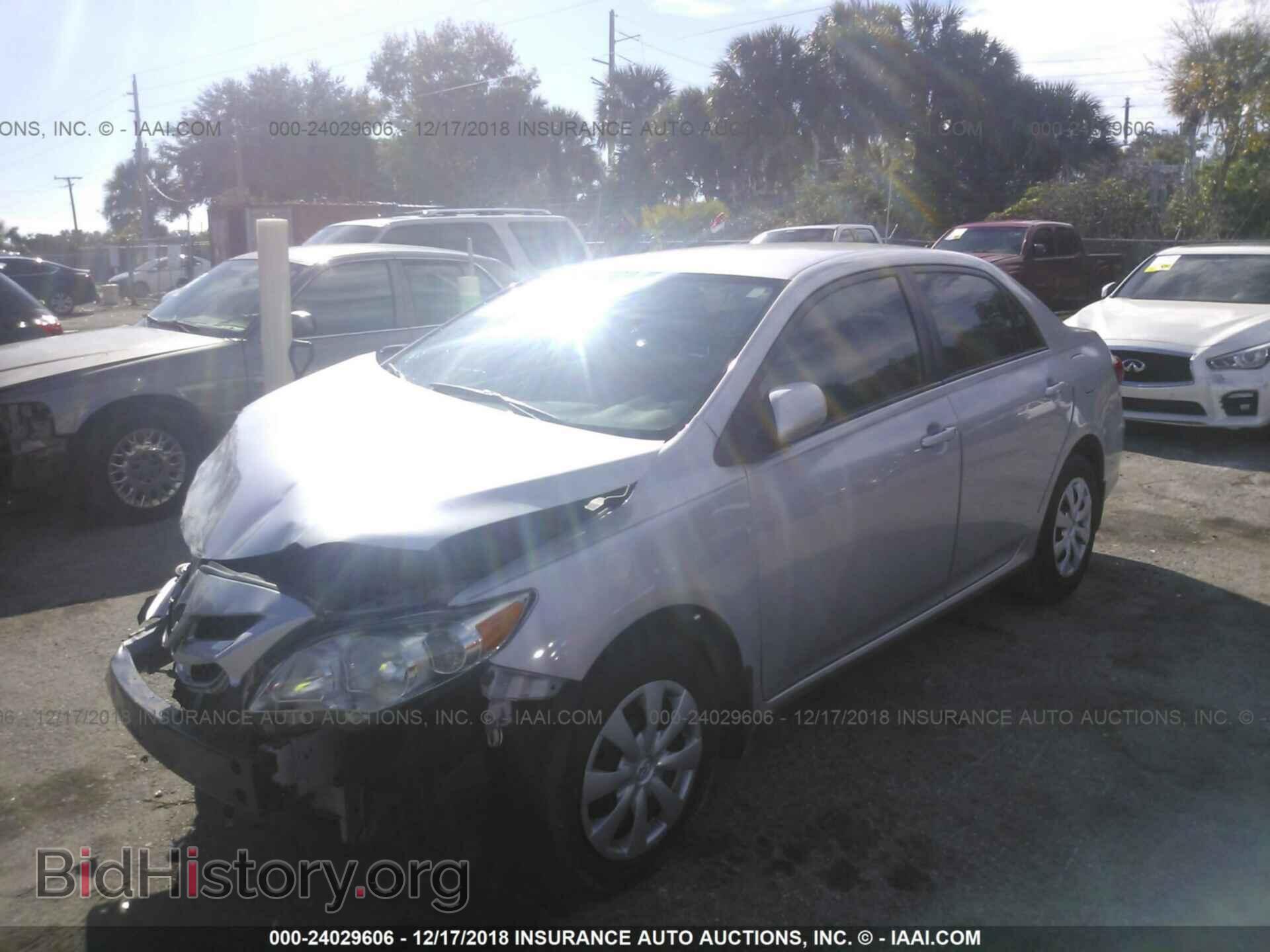 2011 TOYOTA COROLLA - VIN: 2T1BU4EE5BC742007 - Фото 2