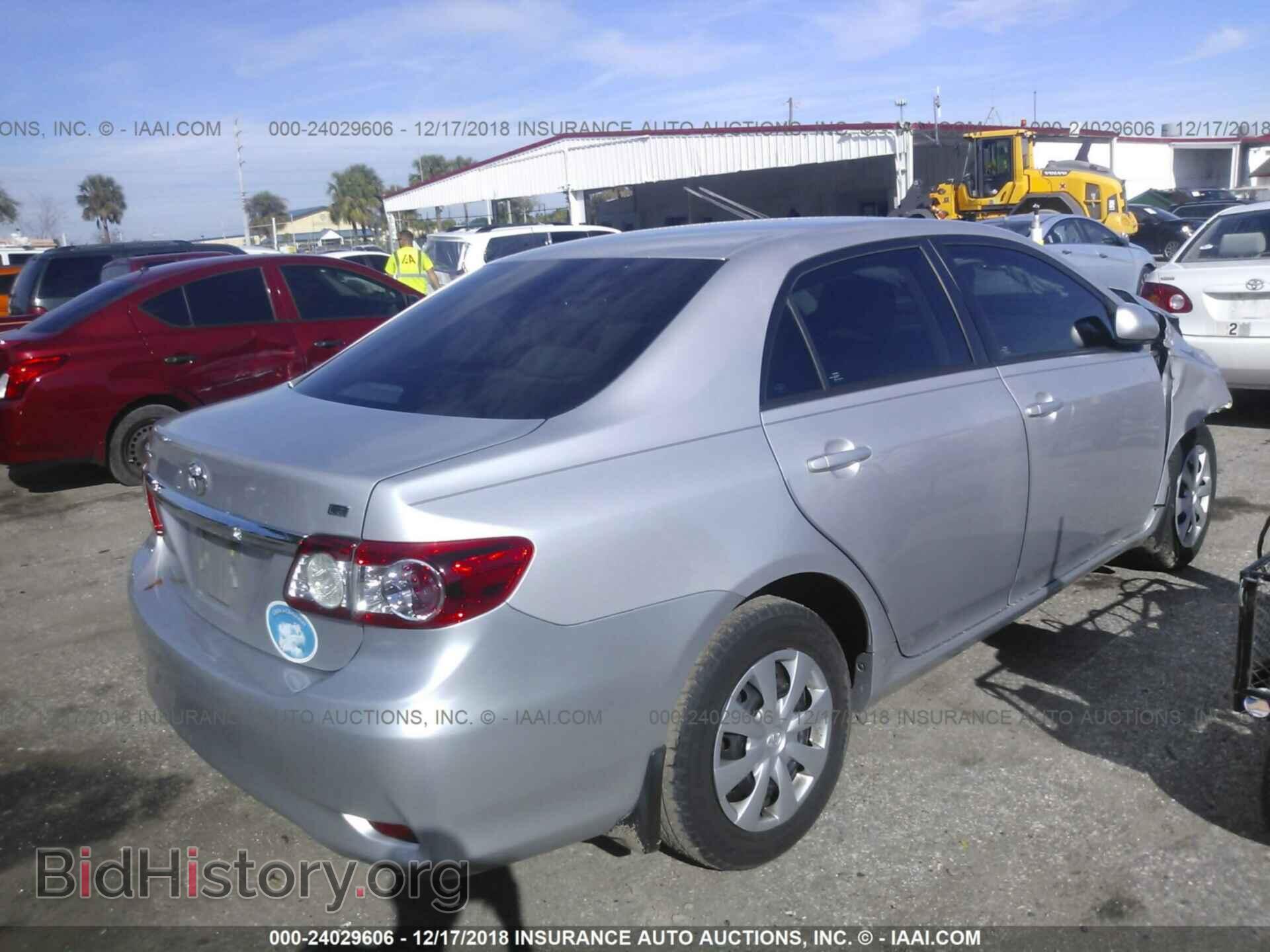 2011 TOYOTA COROLLA - VIN: 2T1BU4EE5BC742007 - Фото 4