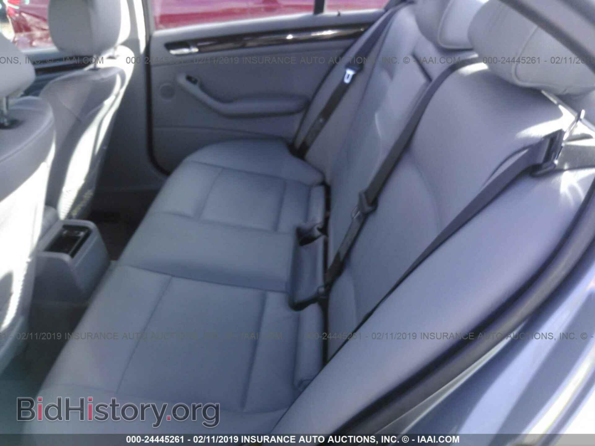 2004 BMW 330 - VIN: WBAEV53434KM37923 - Фото 8